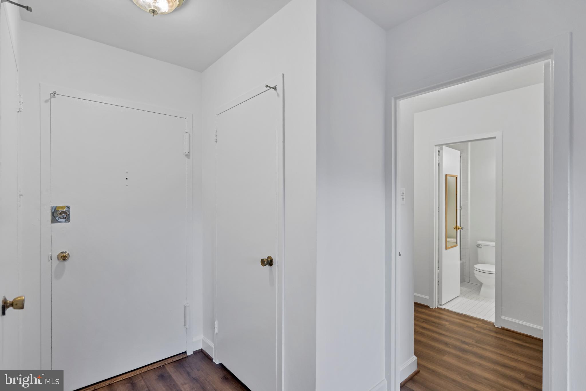 RIVER PLACE - Residential Lease