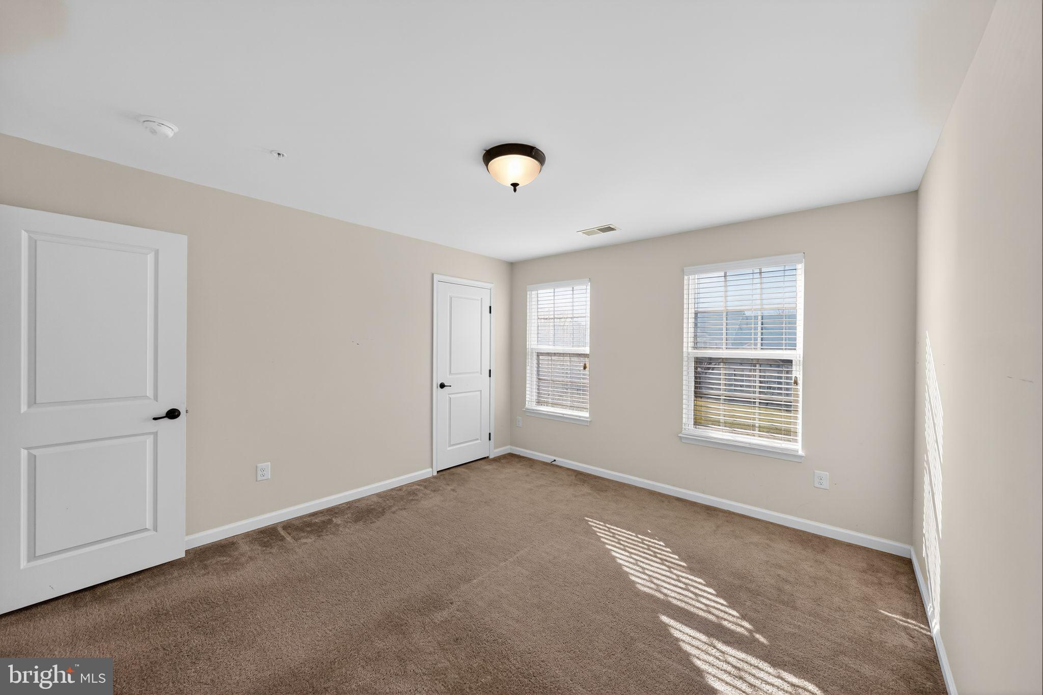 9262 ROCK LYNN CIRCLE