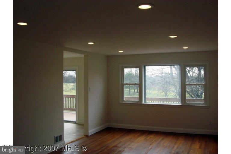 WESTBRIAR COUNTRY CLUB ESTATES - Residential Lease