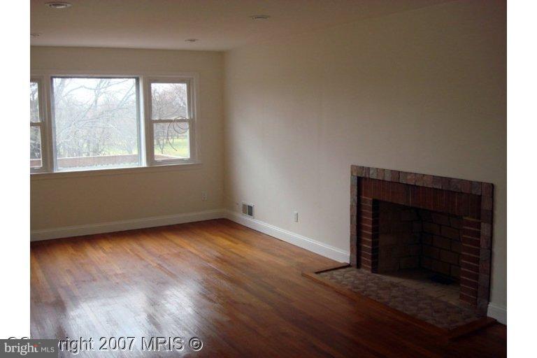 WESTBRIAR COUNTRY CLUB ESTATES - Residential Lease