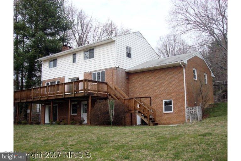 WESTBRIAR COUNTRY CLUB ESTATES - Residential Lease