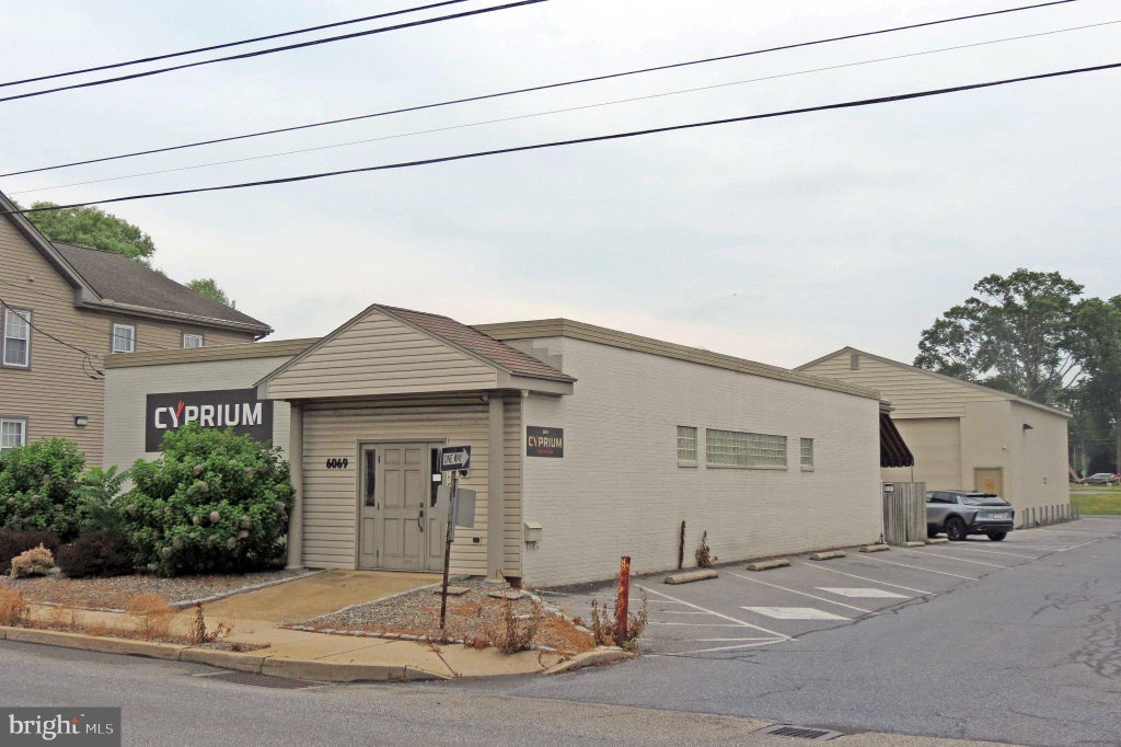Photo of 6069 Main Street, EAST PETERSBURG, PA 17520 (MLS # PALA2091474)
