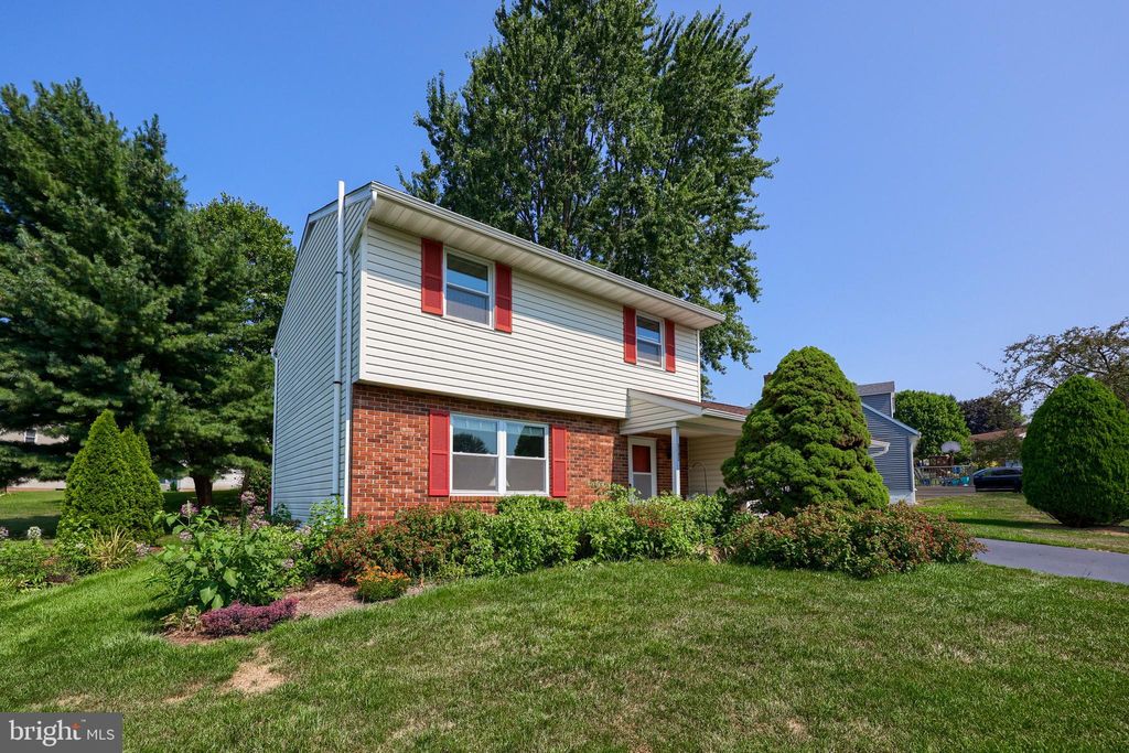 Photo of 3183 Greenridge Drive, Lancaster, PA 17601 (MLS # PALA2054930)