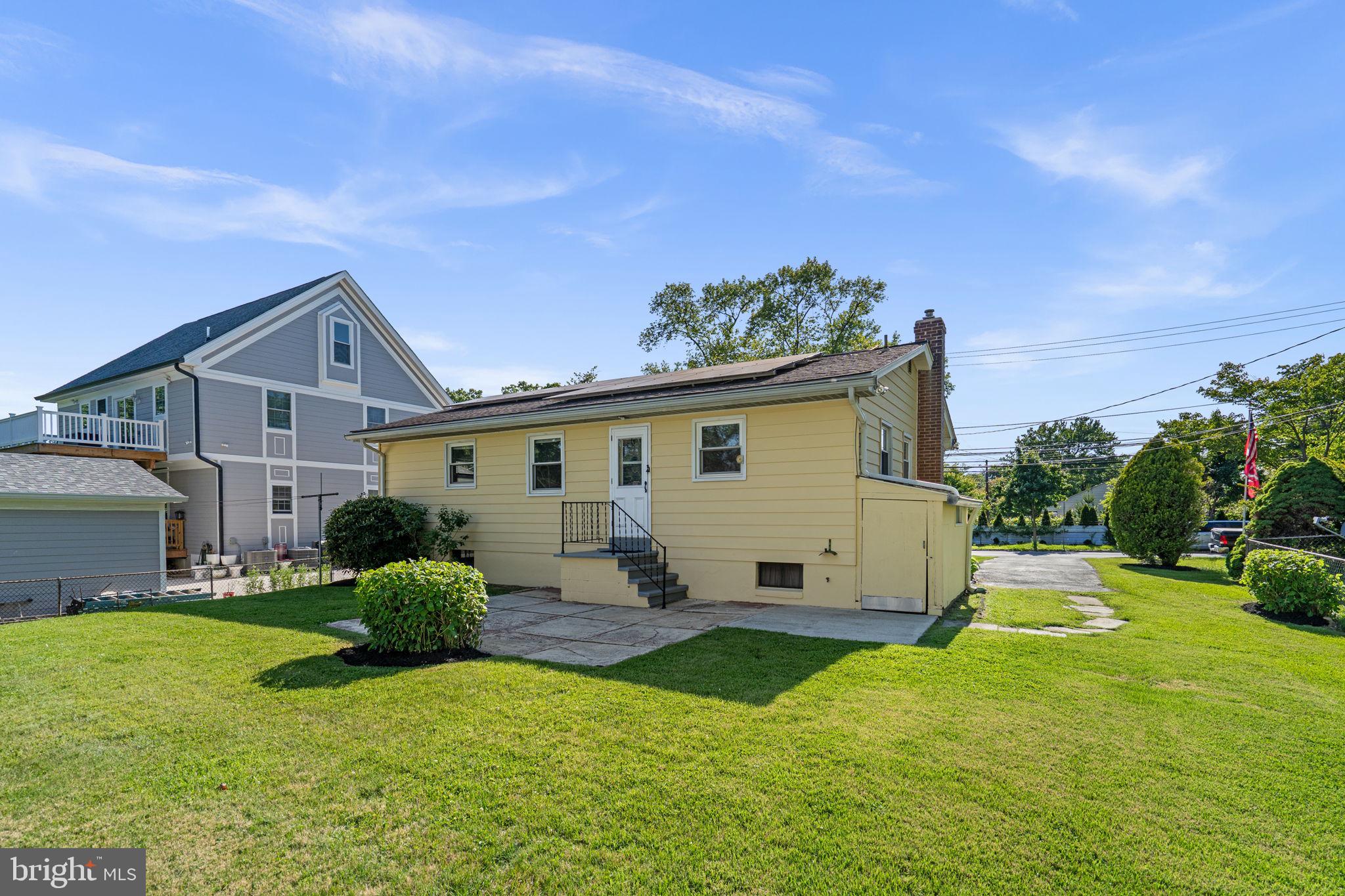 BURGUNDY KNOLLS - Residential