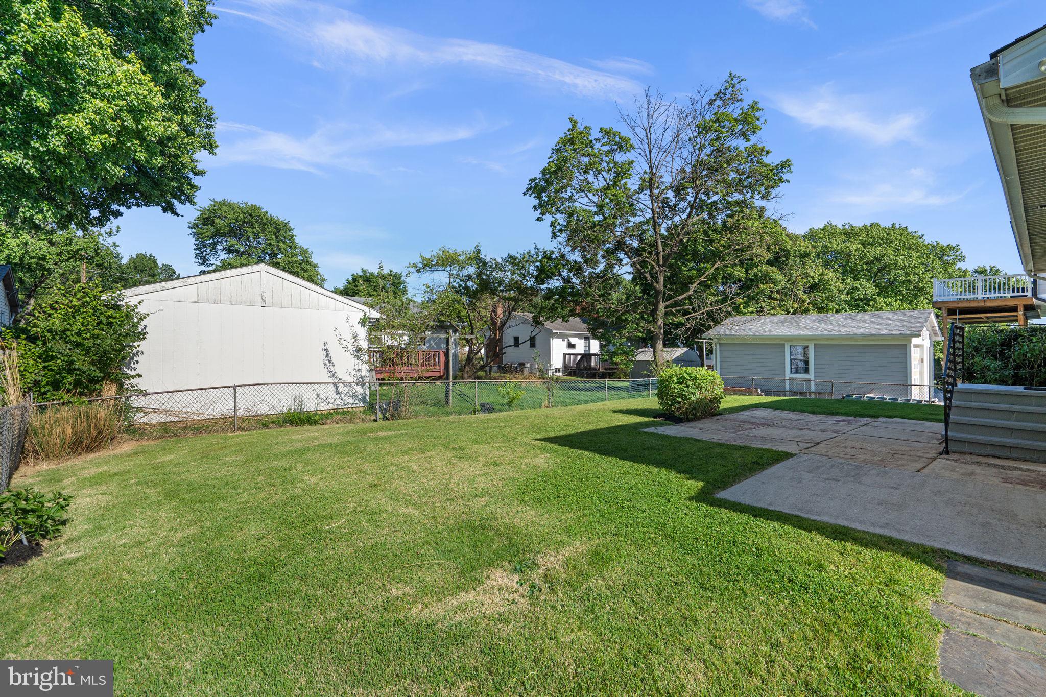 BURGUNDY KNOLLS - Residential
