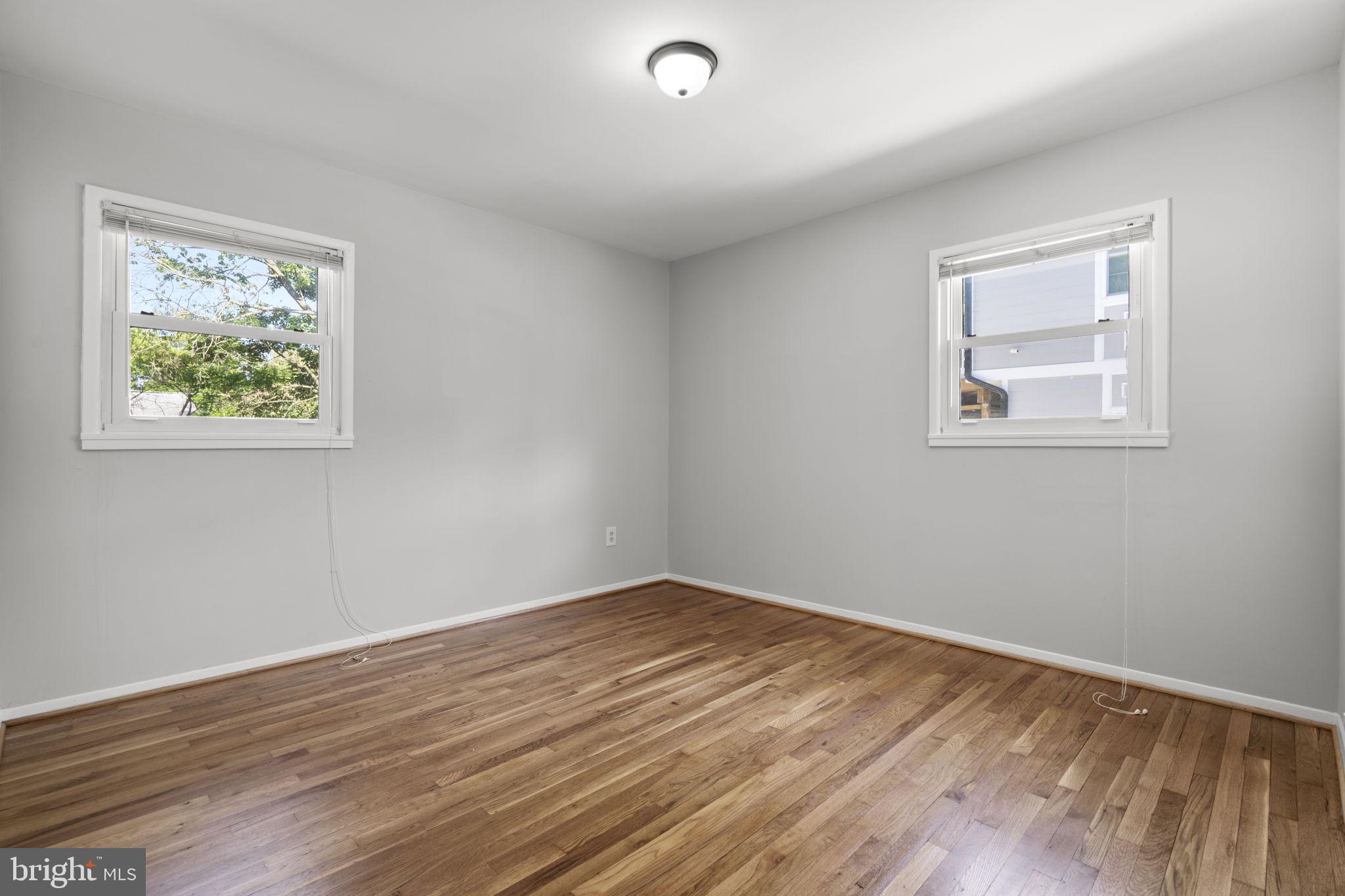 BURGUNDY KNOLLS - Residential