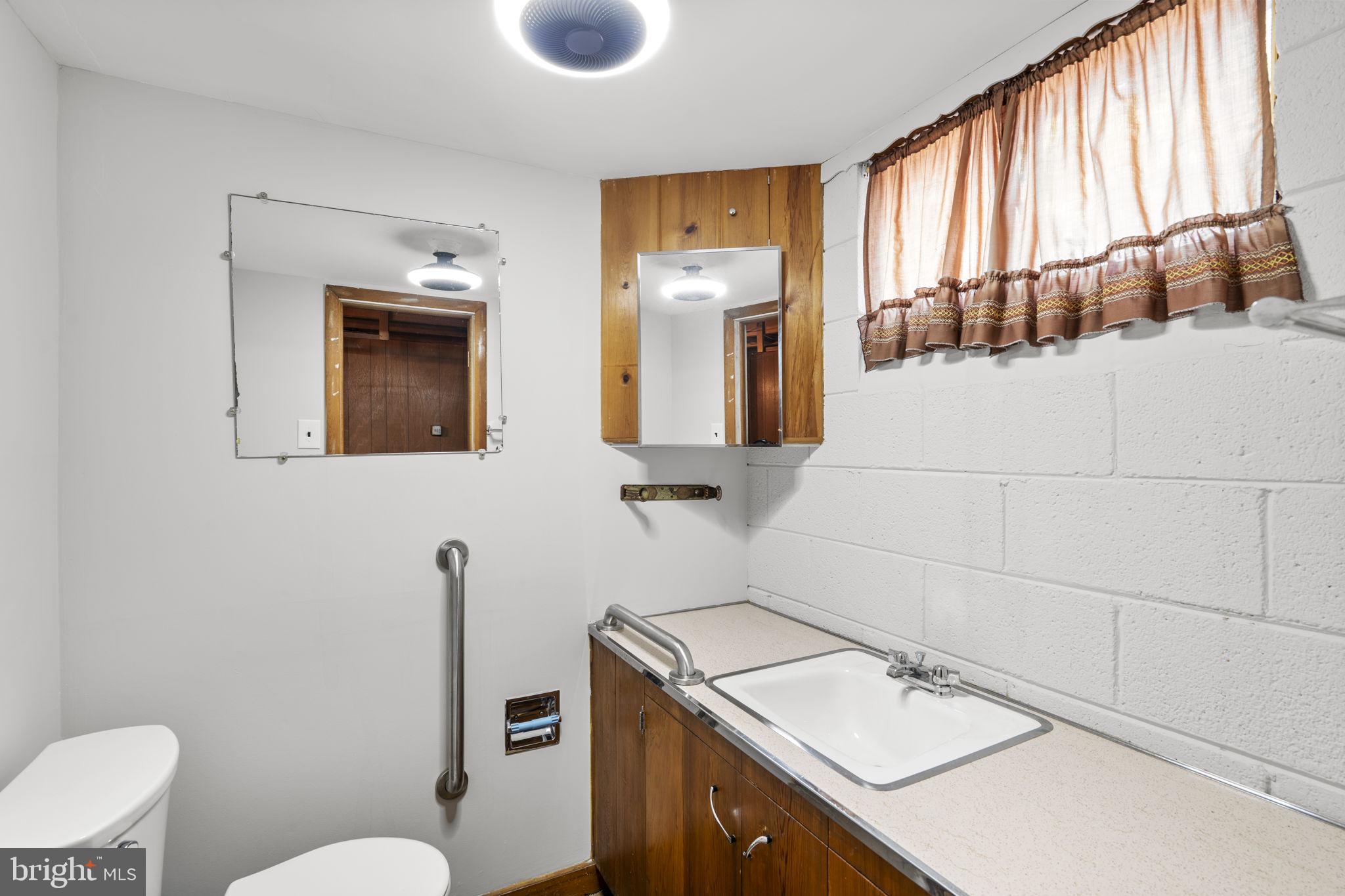 BURGUNDY KNOLLS - Residential