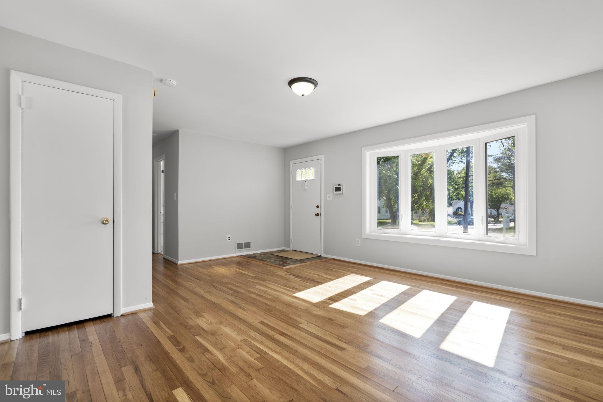 BURGUNDY KNOLLS - Residential