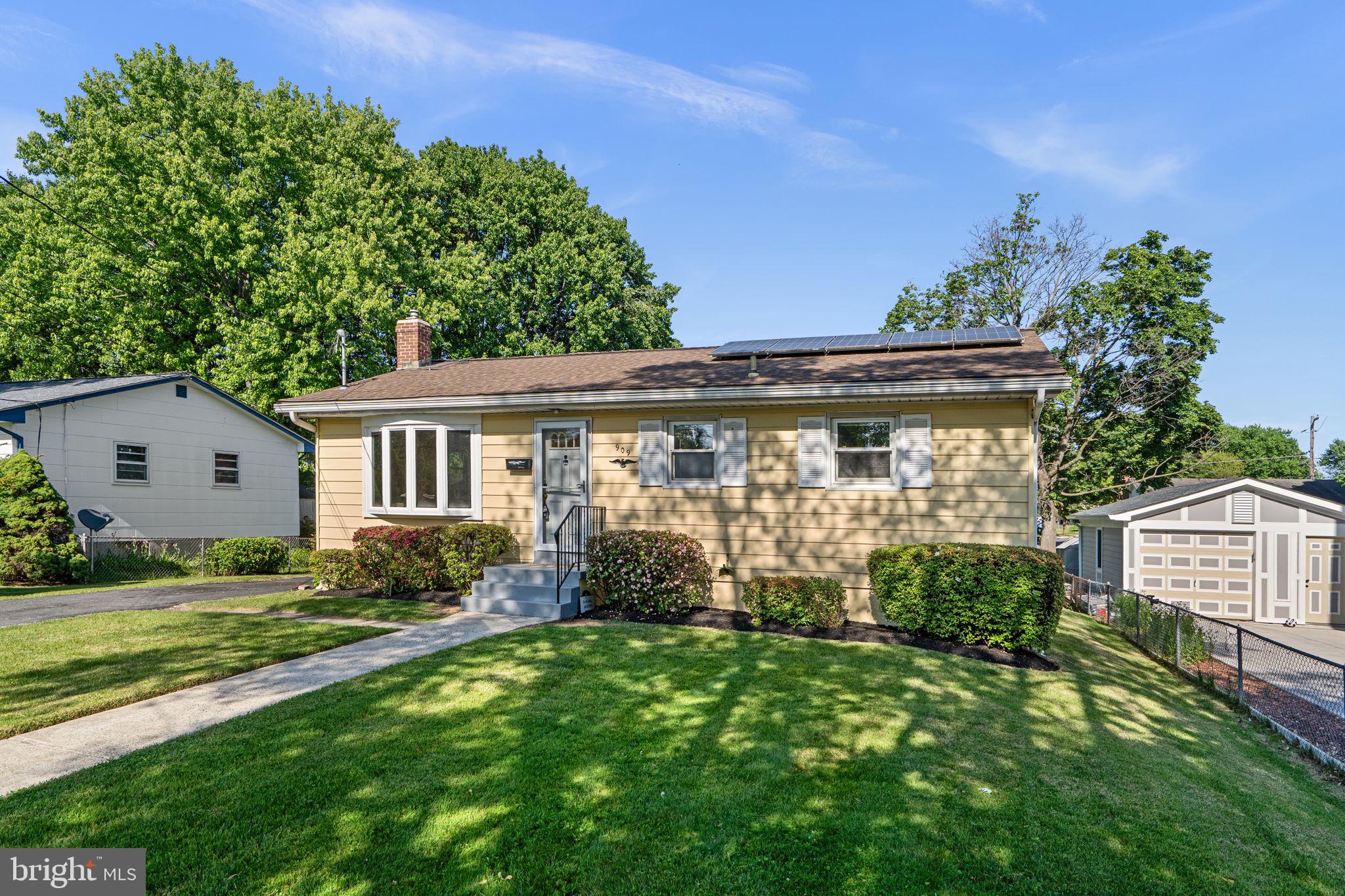 BURGUNDY KNOLLS - Residential