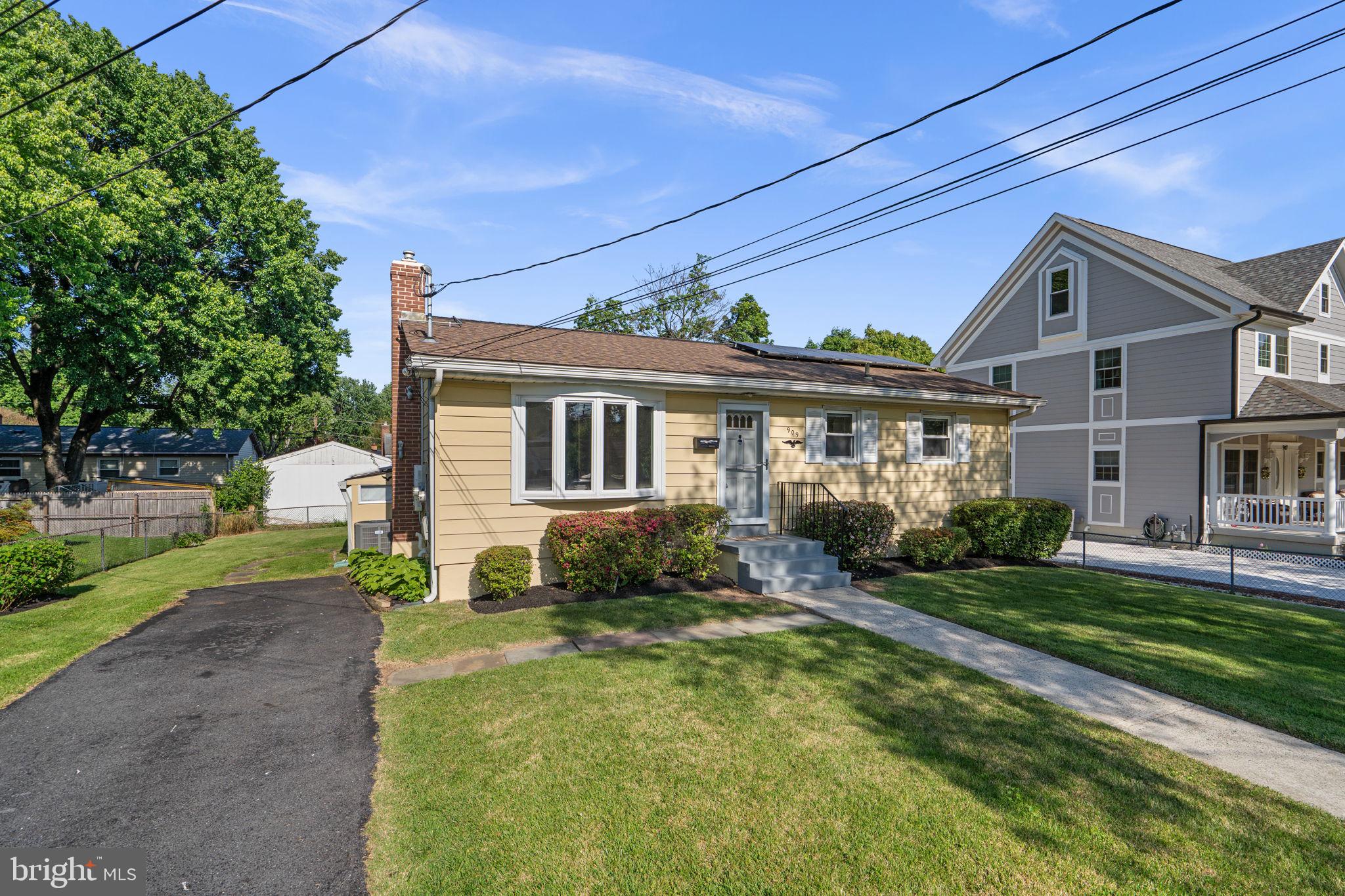 BURGUNDY KNOLLS - Residential