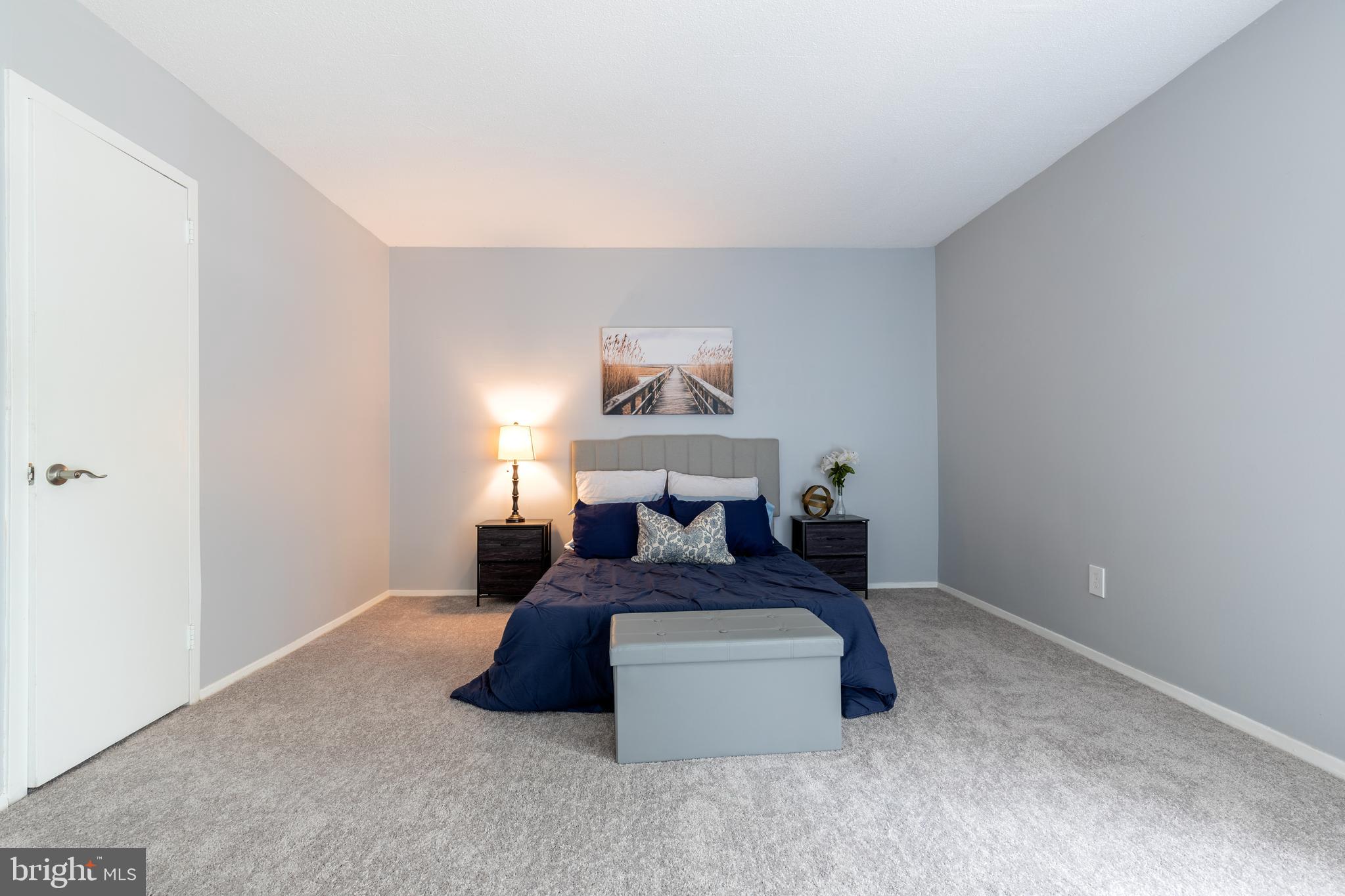 TOWERS IN WESTCHESTER PARK - Residential