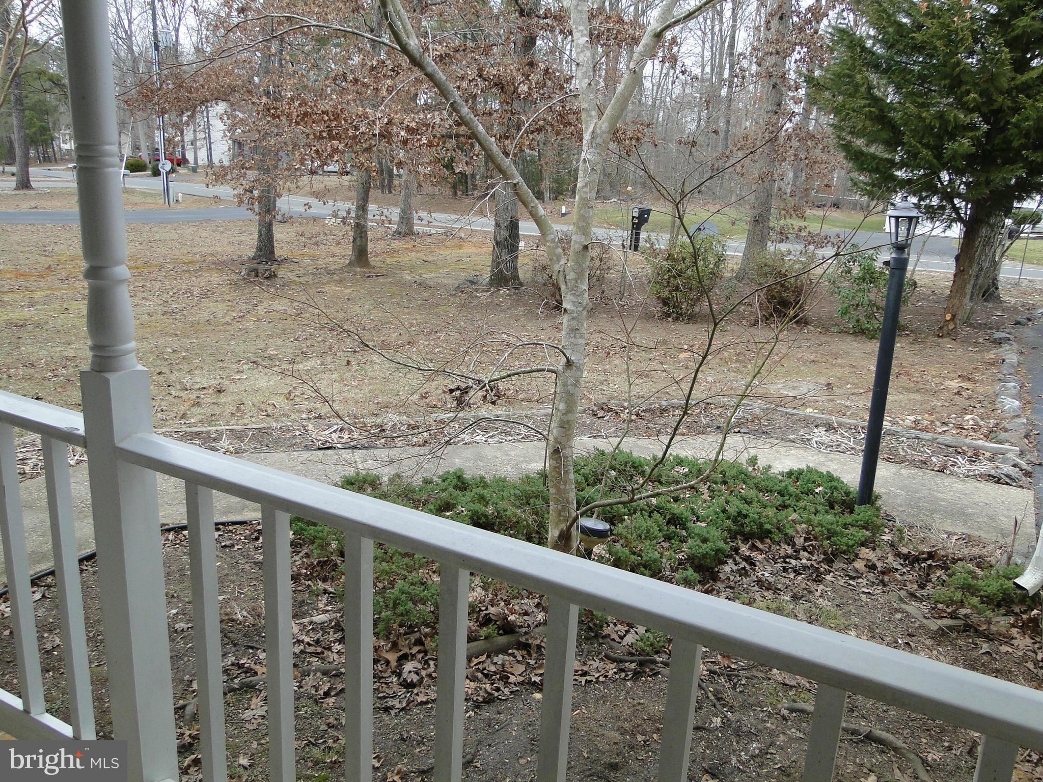 LAKE LAND - Residential Lease