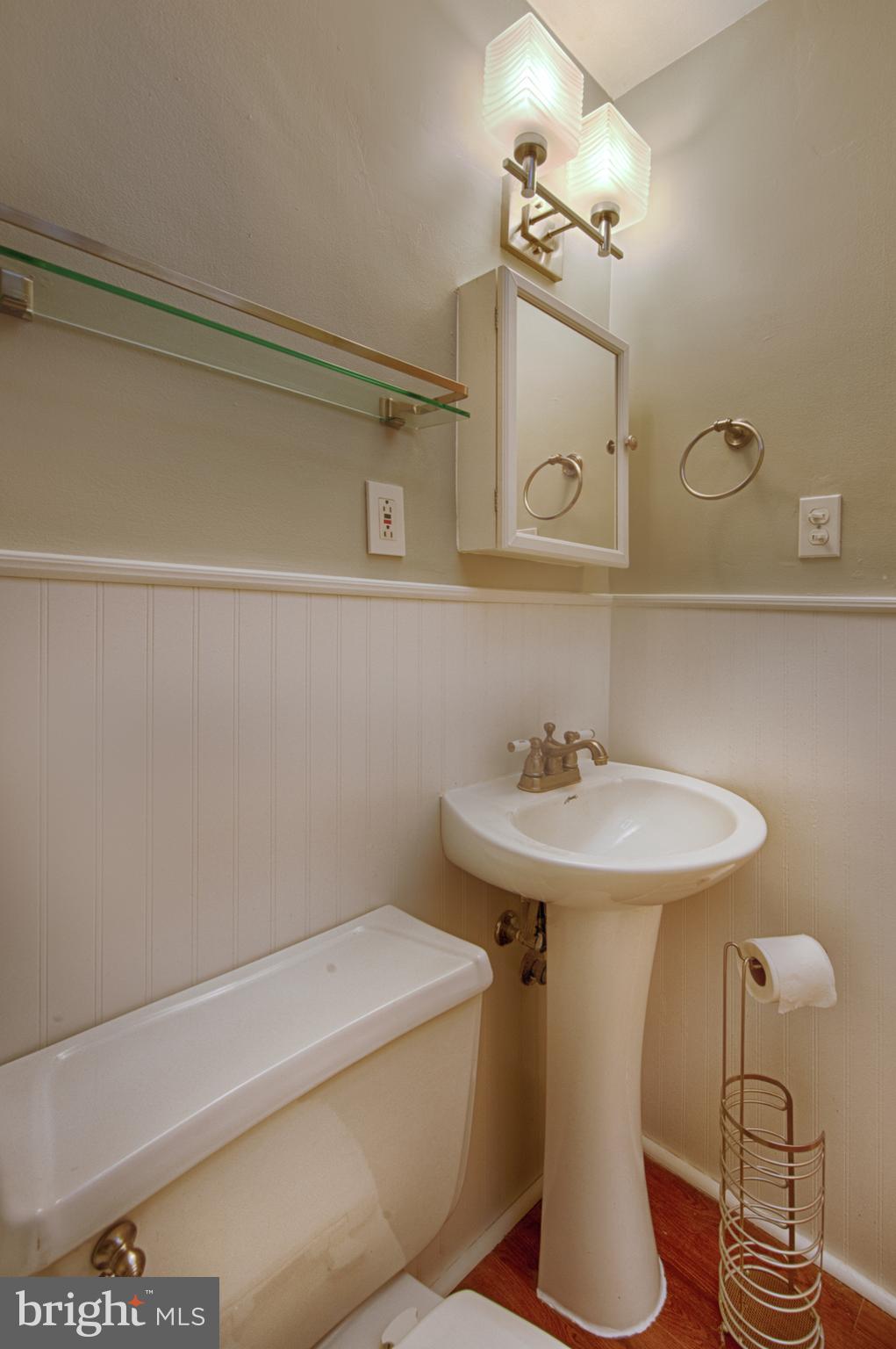 WOODWARD SQUARE - Residential