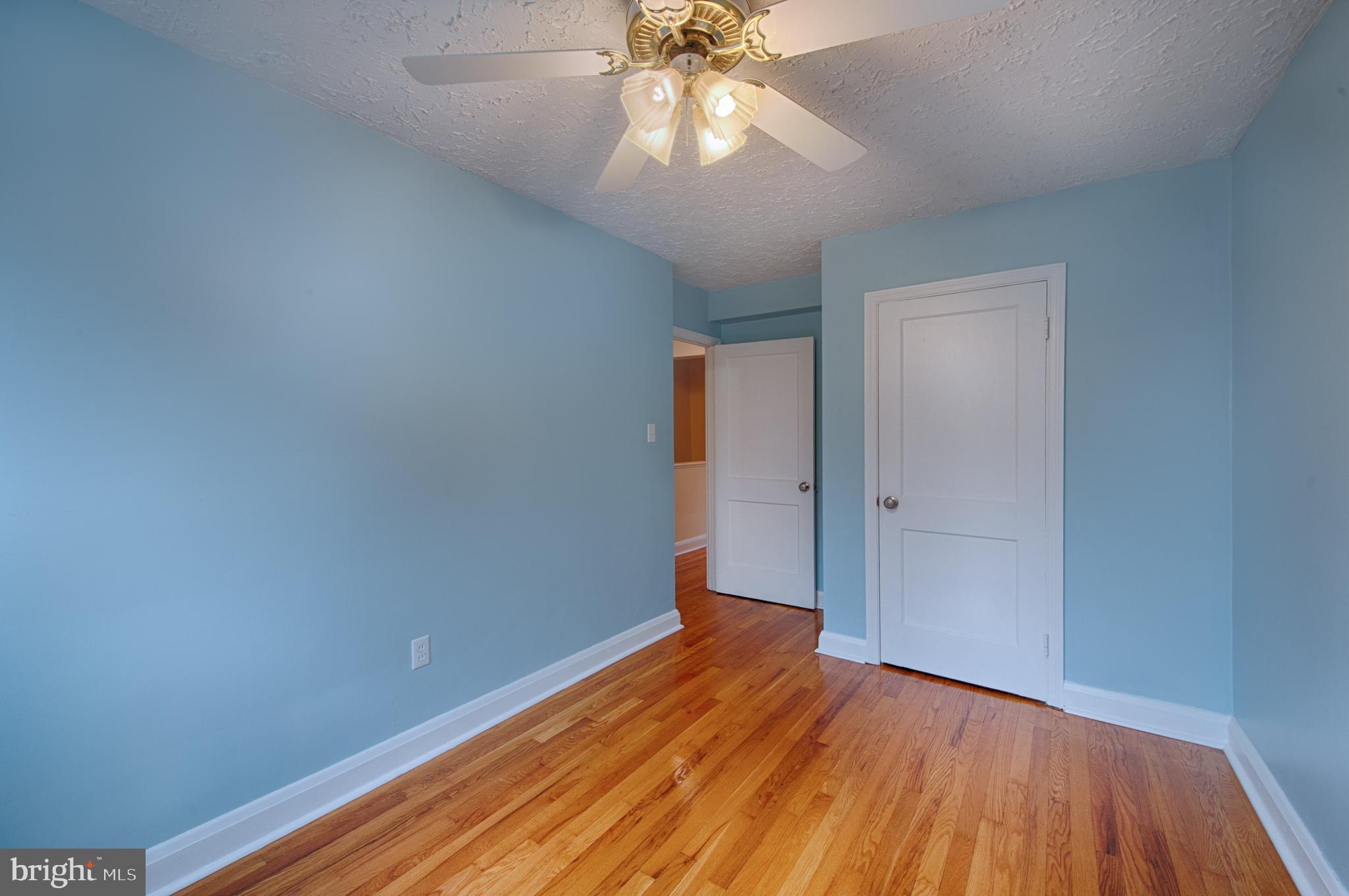 WOODWARD SQUARE - Residential