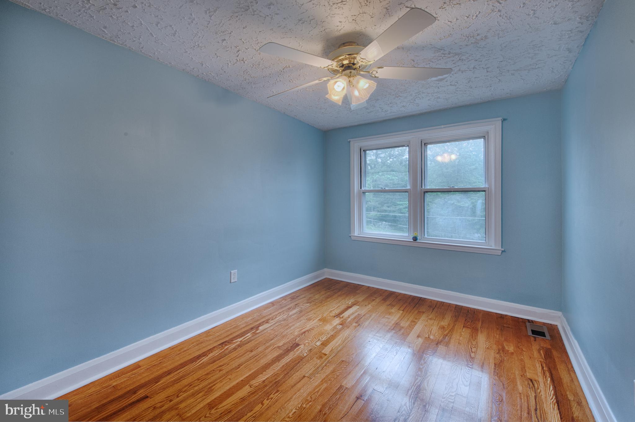 WOODWARD SQUARE - Residential