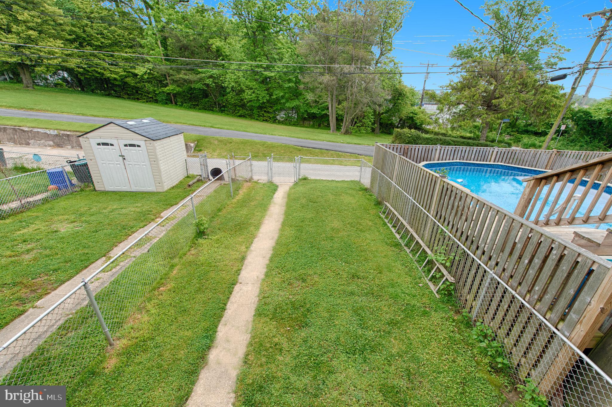 WOODWARD SQUARE - Residential