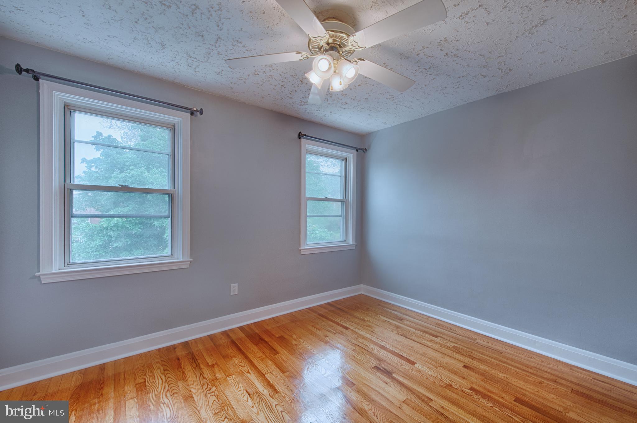 WOODWARD SQUARE - Residential