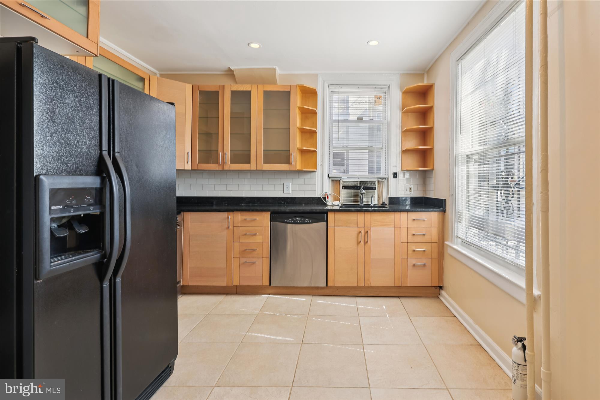 14 SEATON PLACE NW
