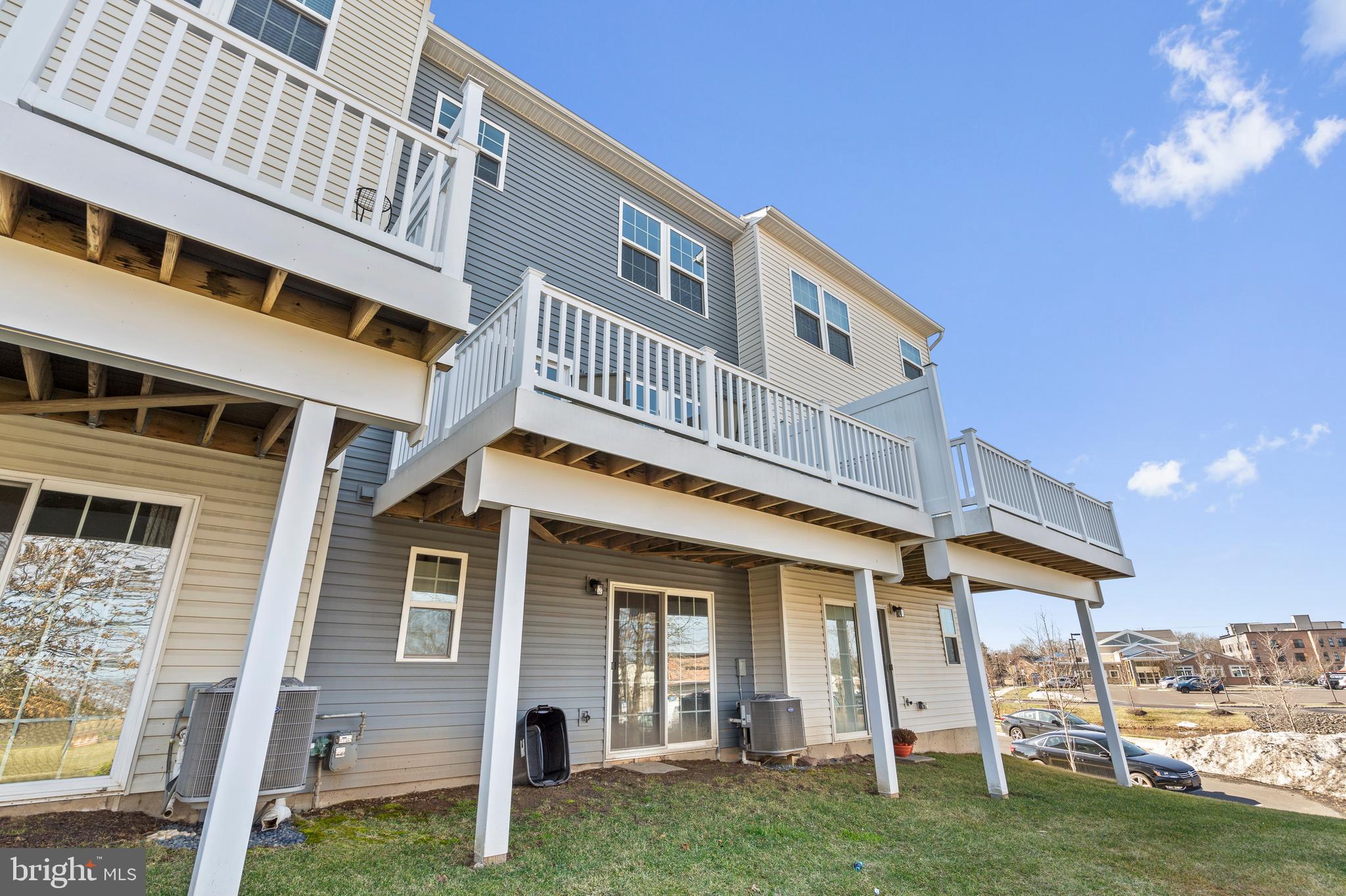 DUBLIN CROSSING - Residential