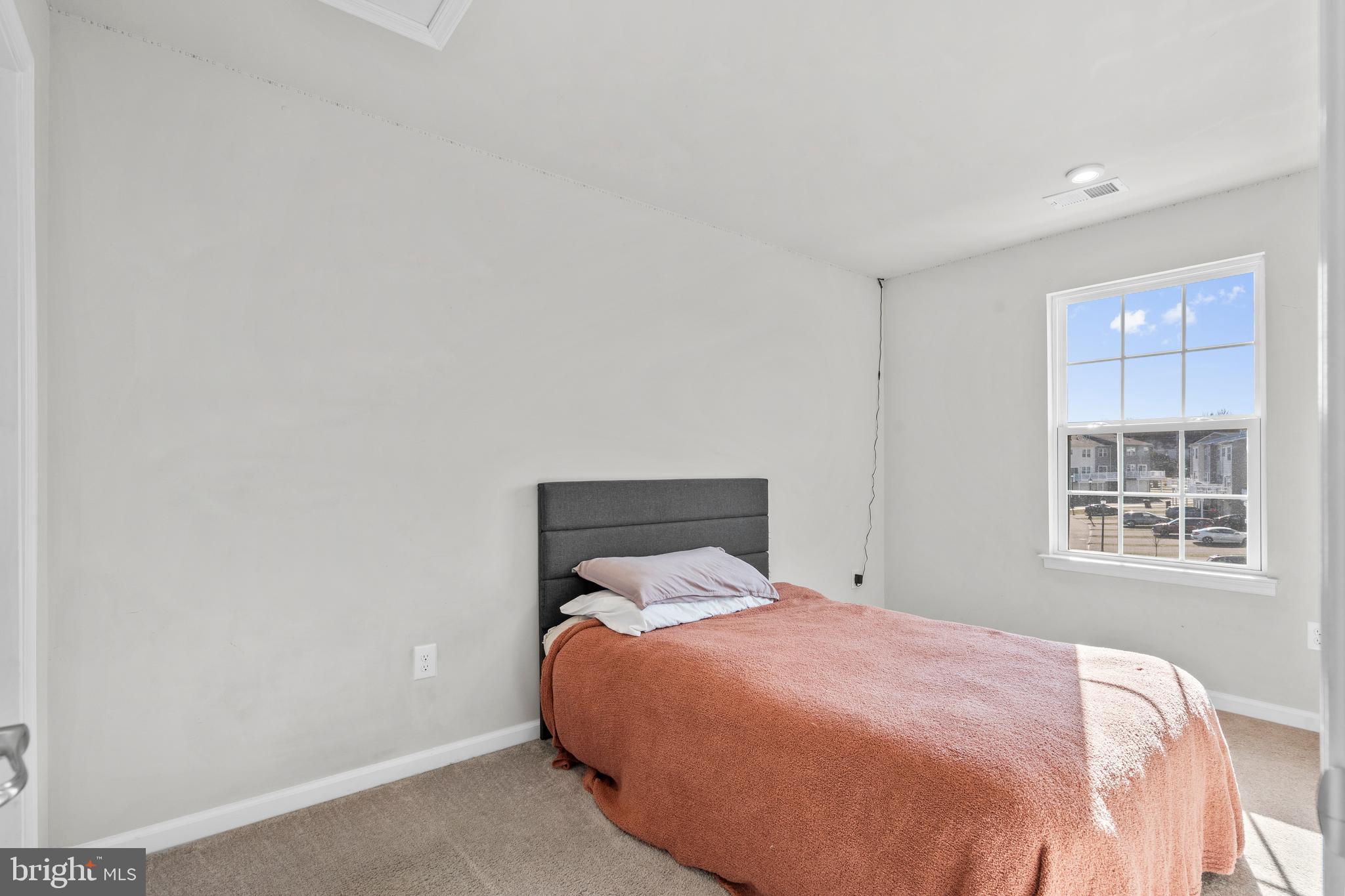 DUBLIN CROSSING - Residential