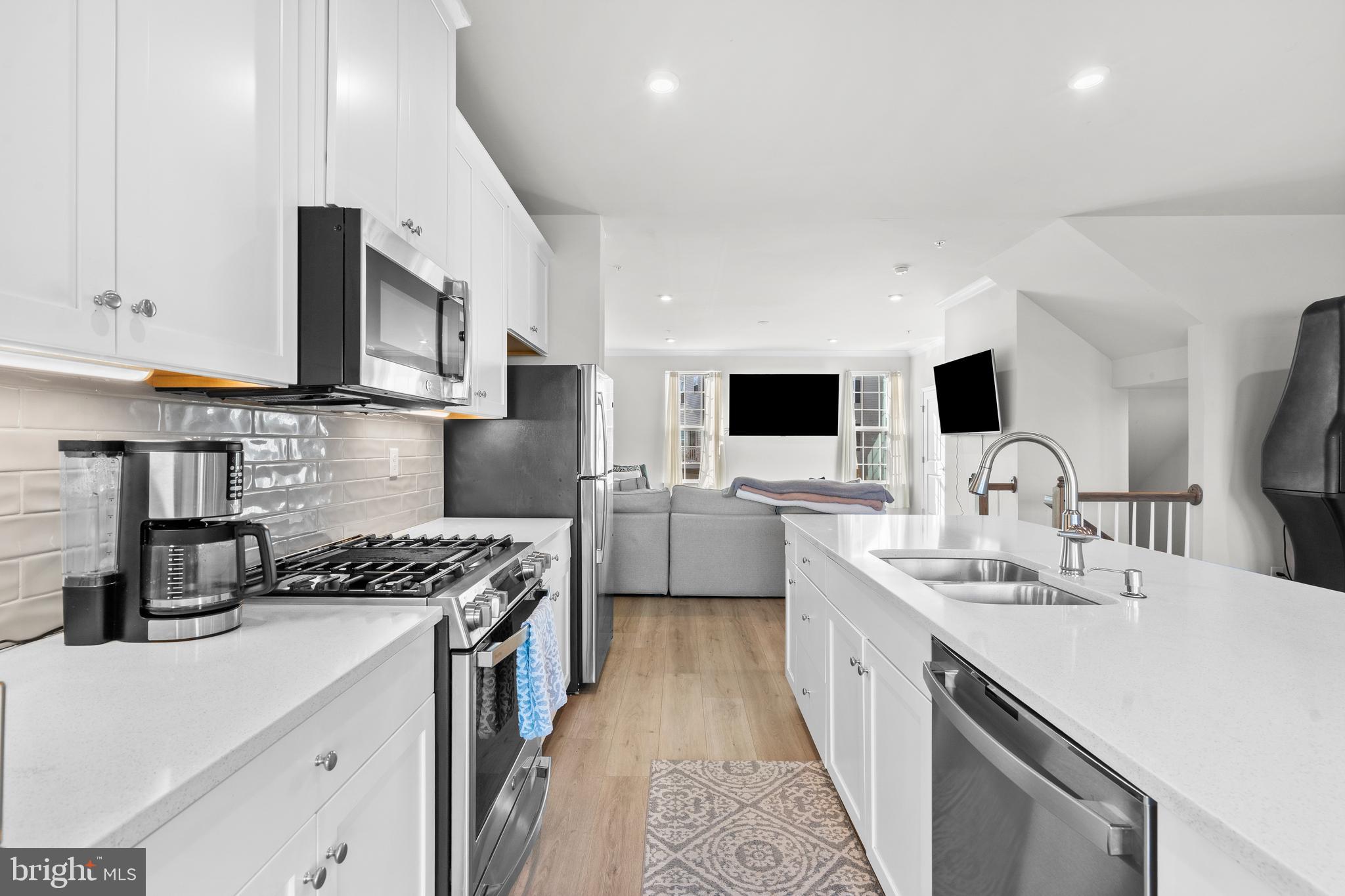 DUBLIN CROSSING - Residential