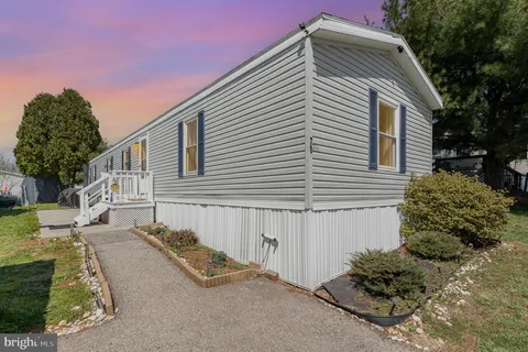MLS: PAYK2080122