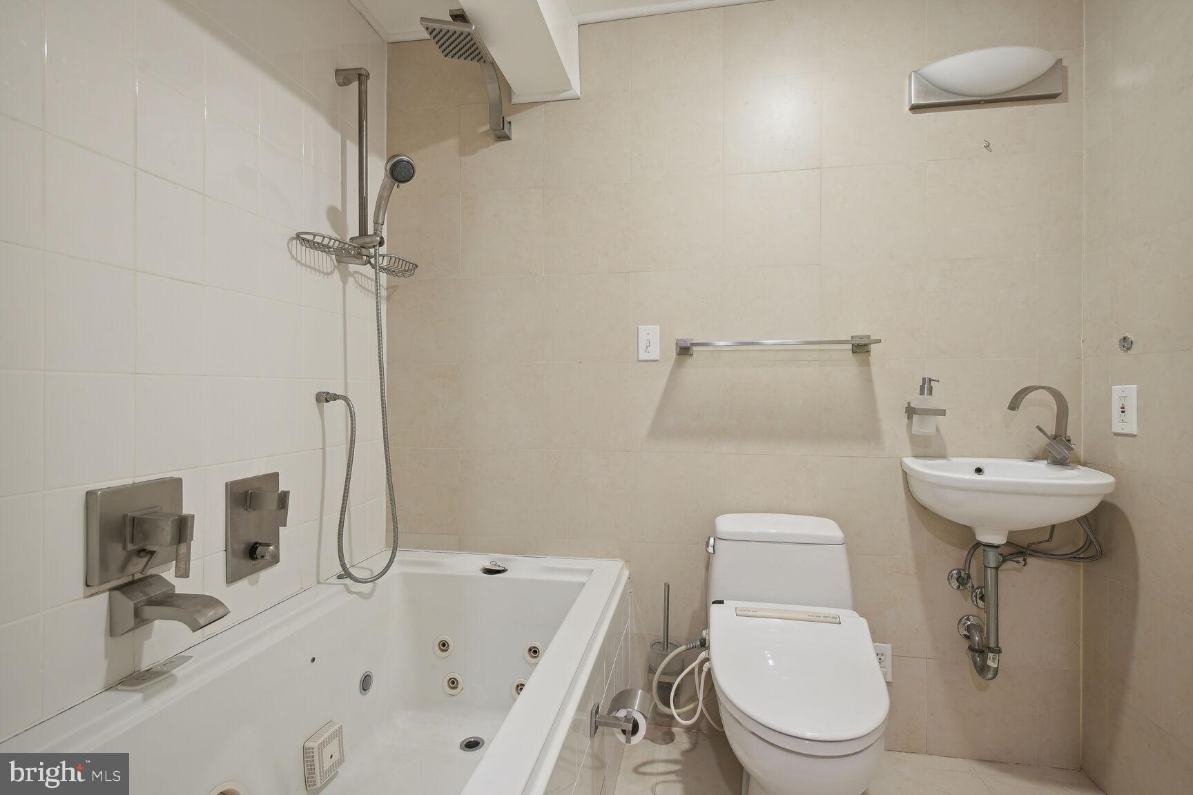 WILSON KNOLLS - Residential