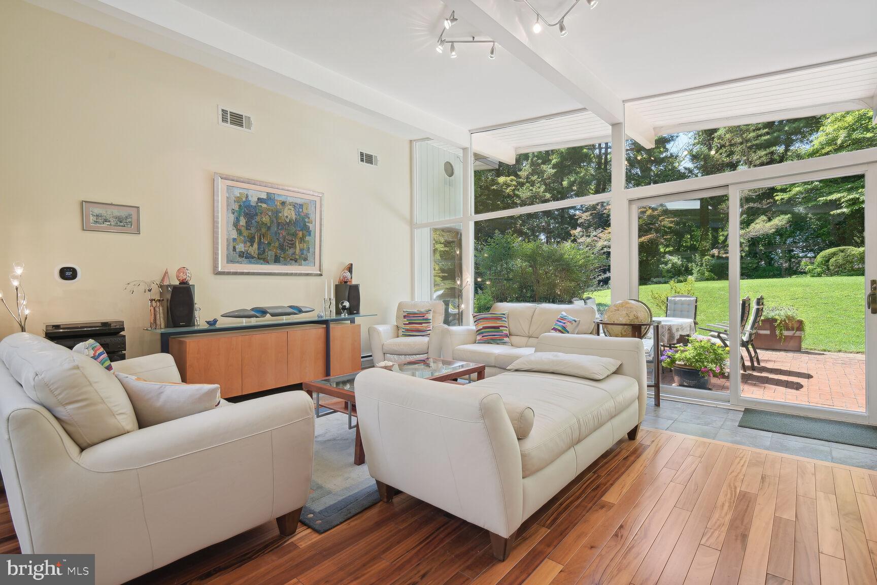 WILSON KNOLLS - Residential