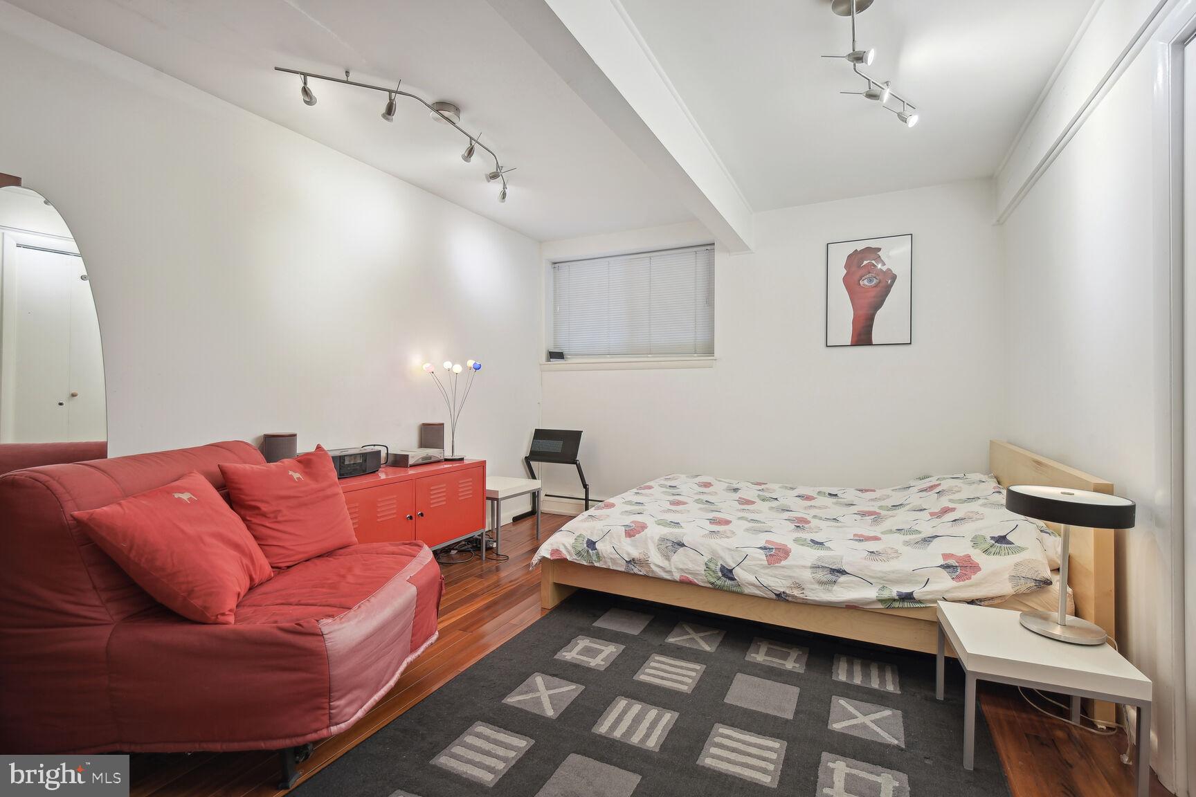 WILSON KNOLLS - Residential