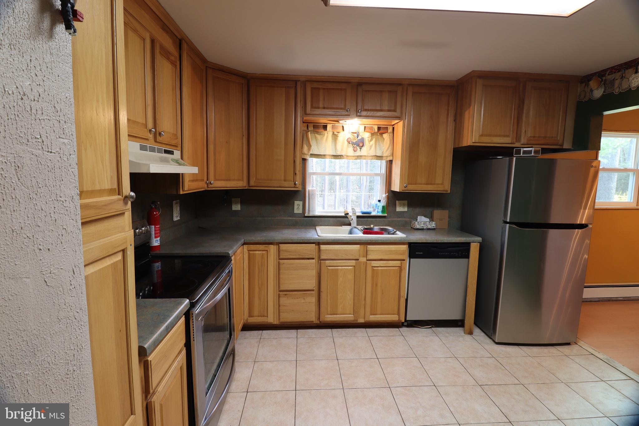 DEER LAKE - Residential