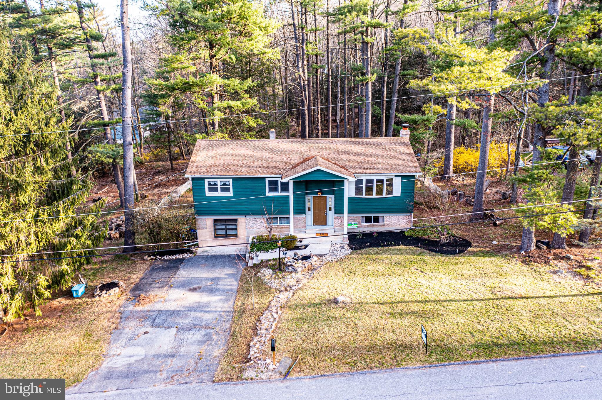 DEER LAKE - Residential