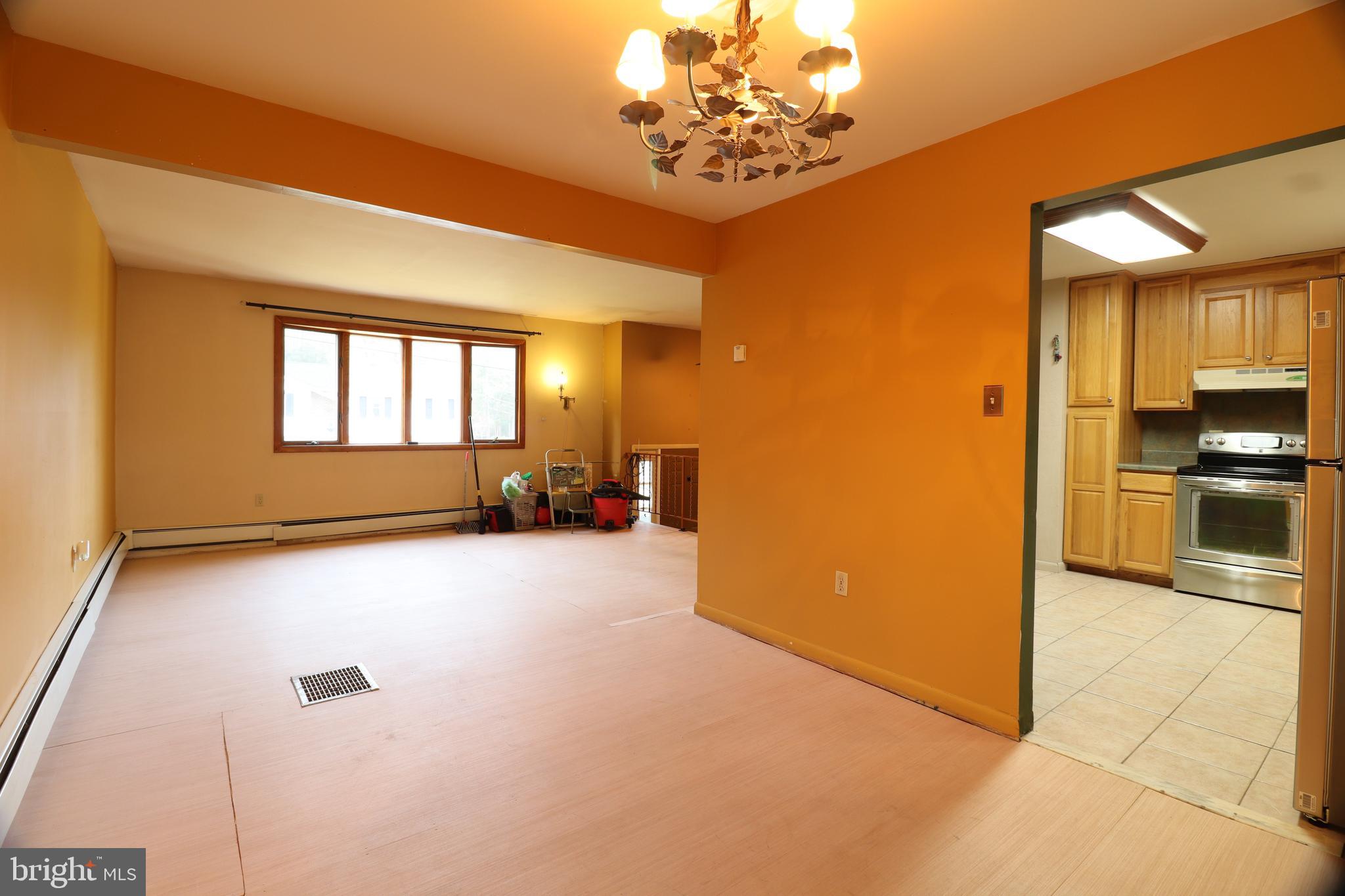 DEER LAKE - Residential