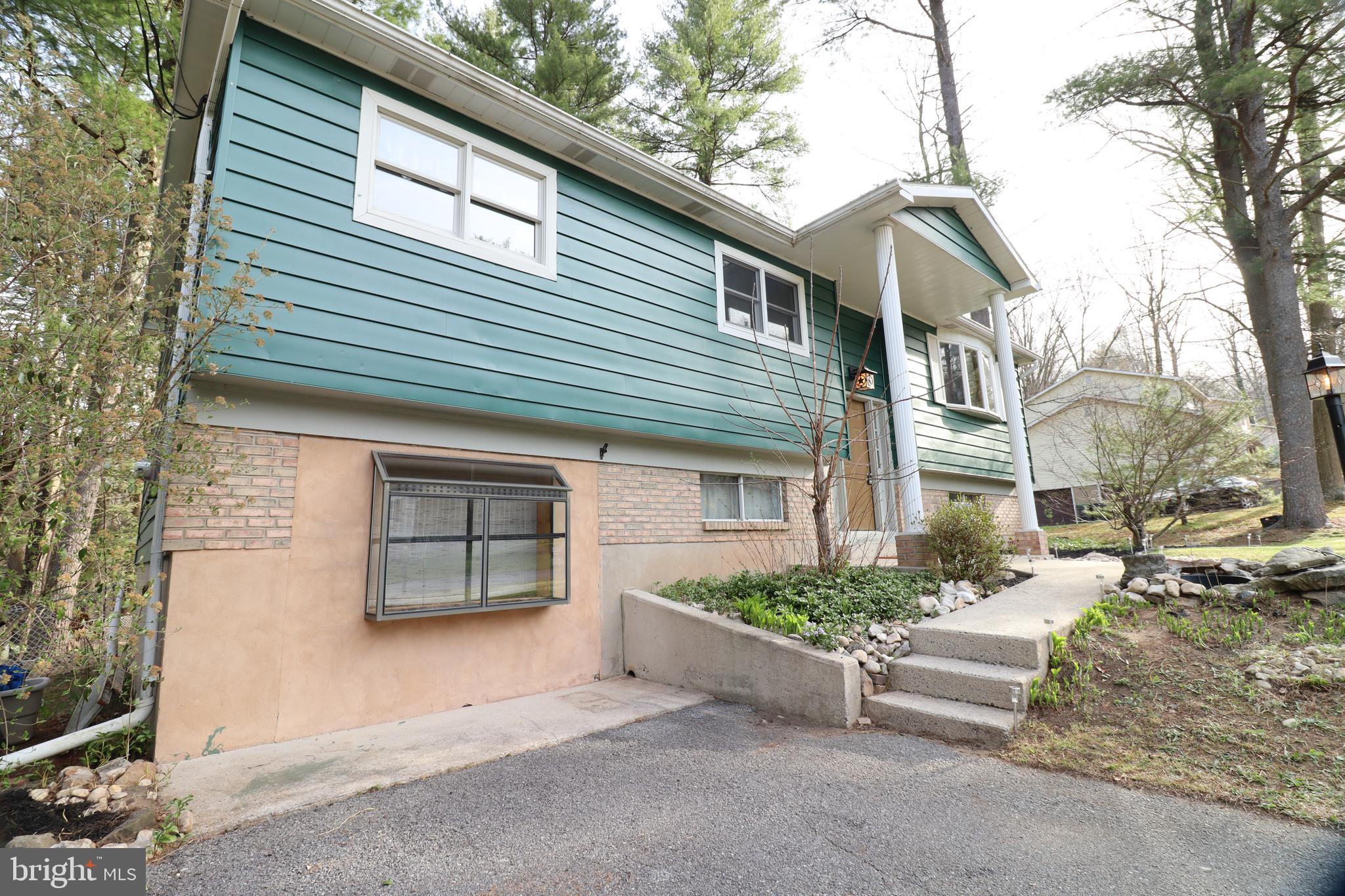 DEER LAKE - Residential