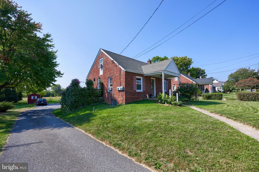 Photo of 2216 Old Philadelphia Pike, Lancaster, PA 17602 (MLS # PALA2057328)