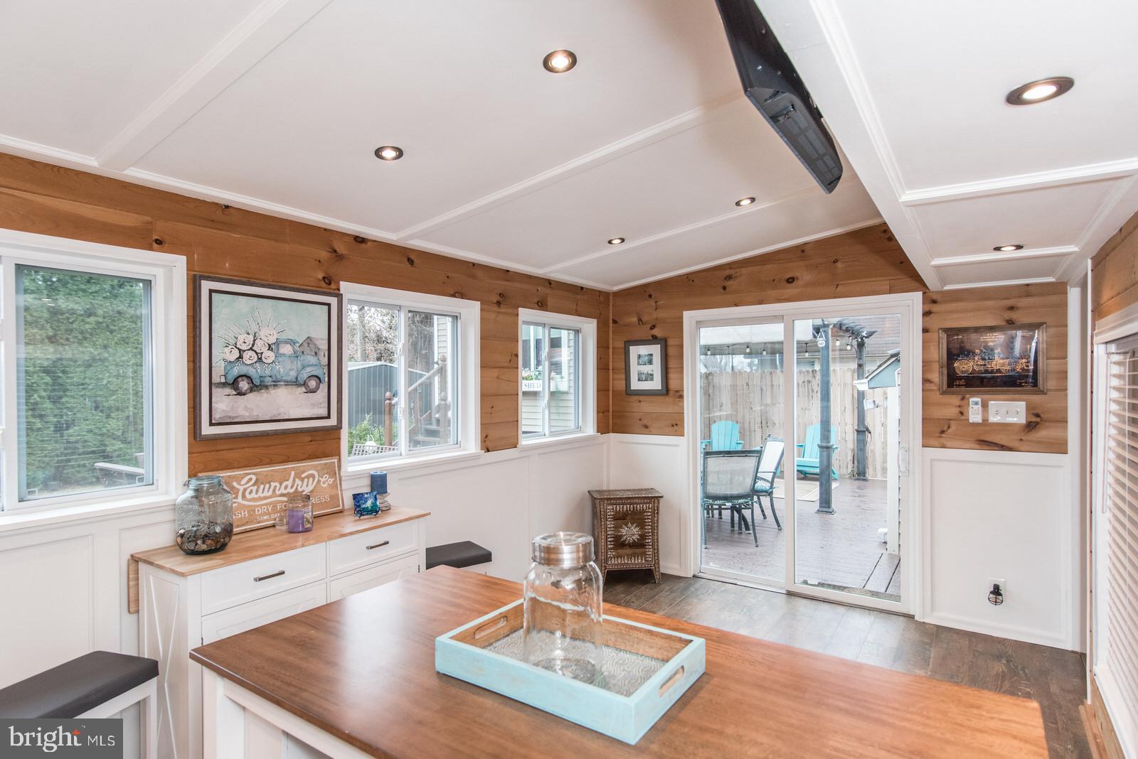 ACADEMY GARDENS - Residential