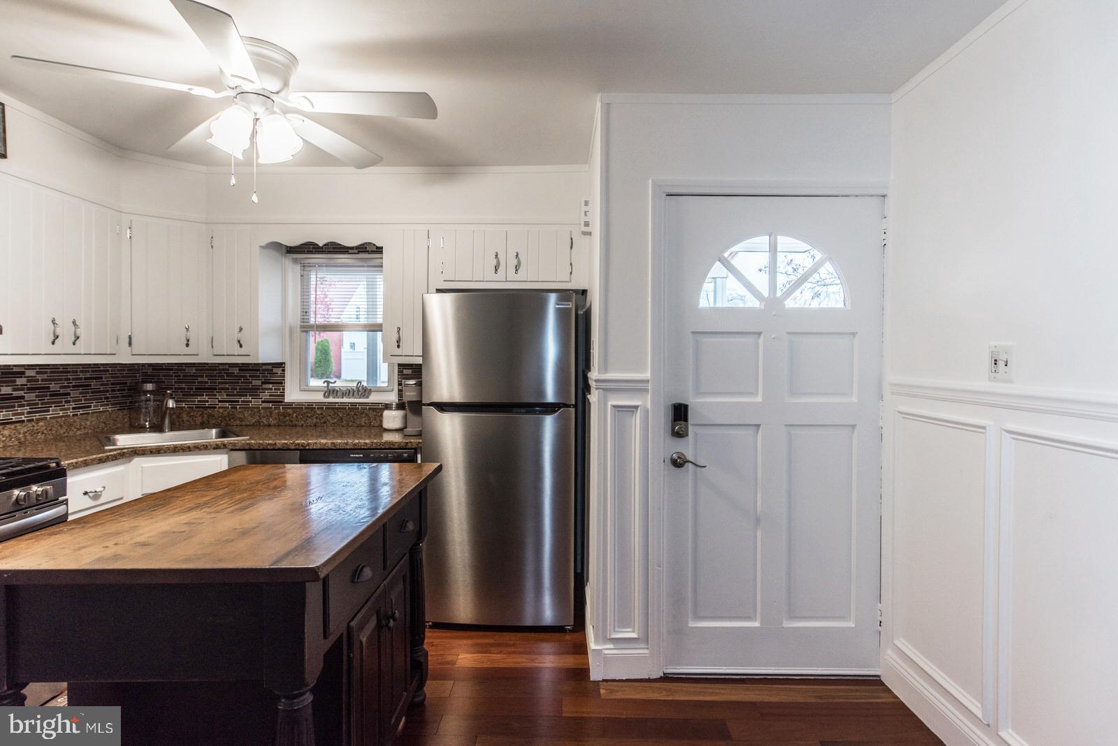 ACADEMY GARDENS - Residential