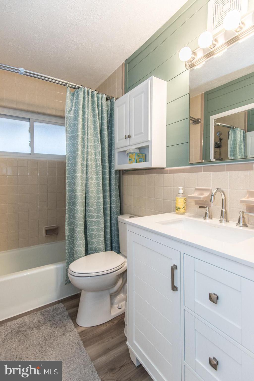 ACADEMY GARDENS - Residential