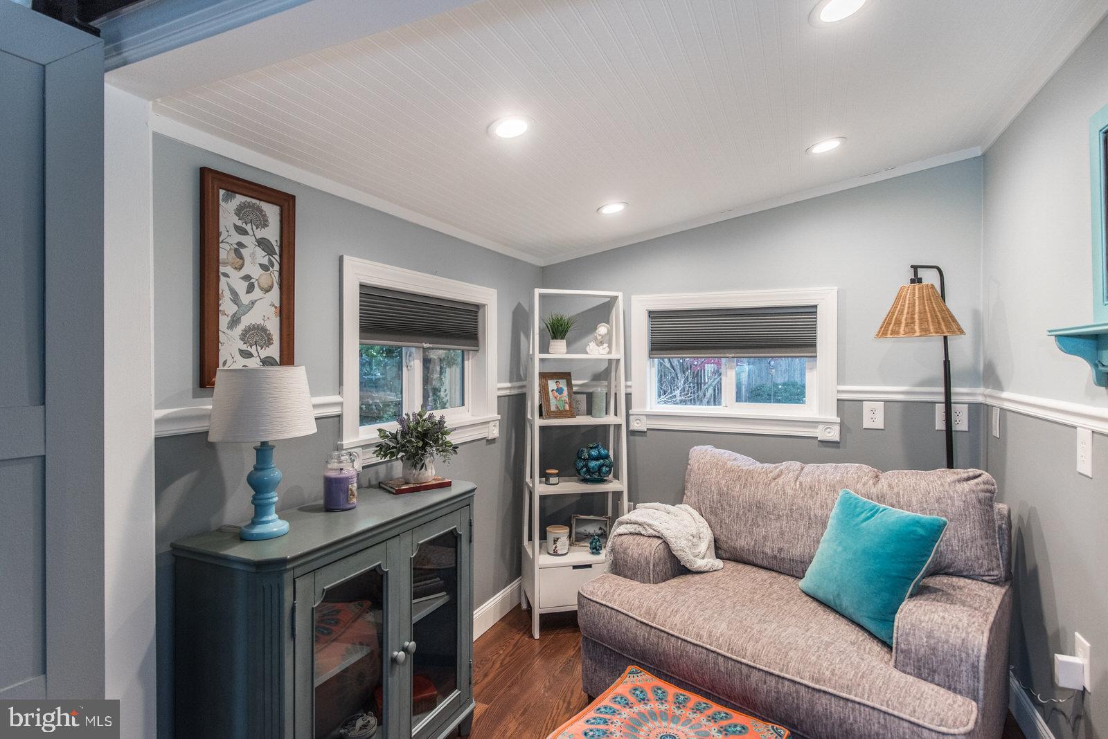 ACADEMY GARDENS - Residential