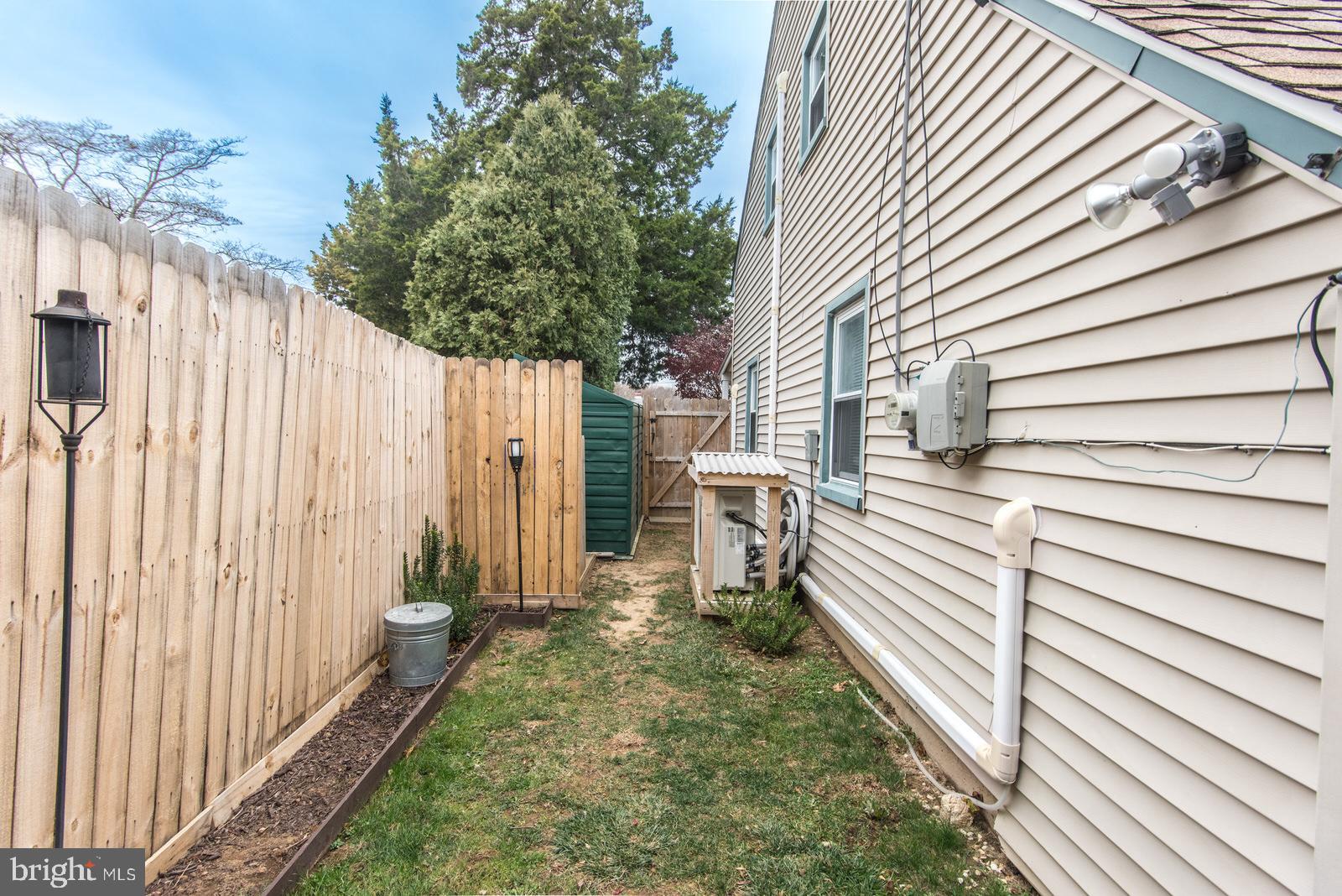 ACADEMY GARDENS - Residential