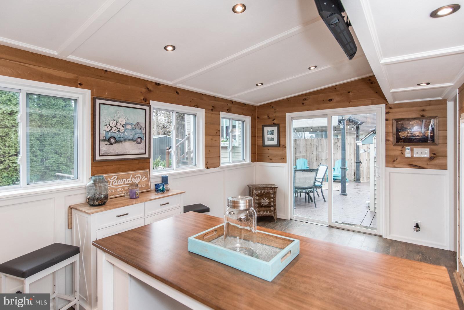 ACADEMY GARDENS - Residential