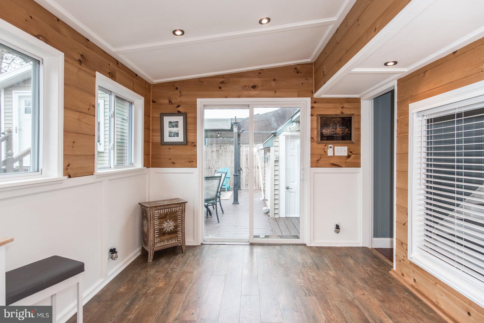 ACADEMY GARDENS - Residential