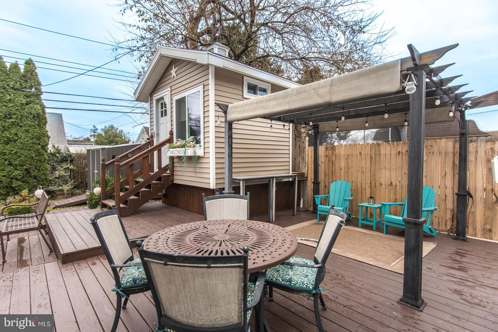 ACADEMY GARDENS - Residential