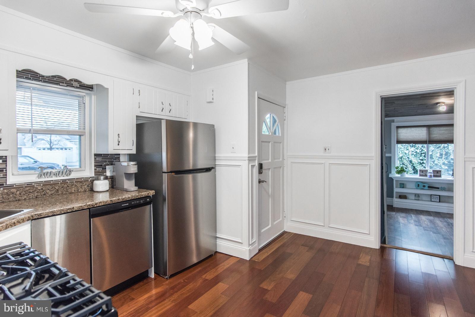 ACADEMY GARDENS - Residential