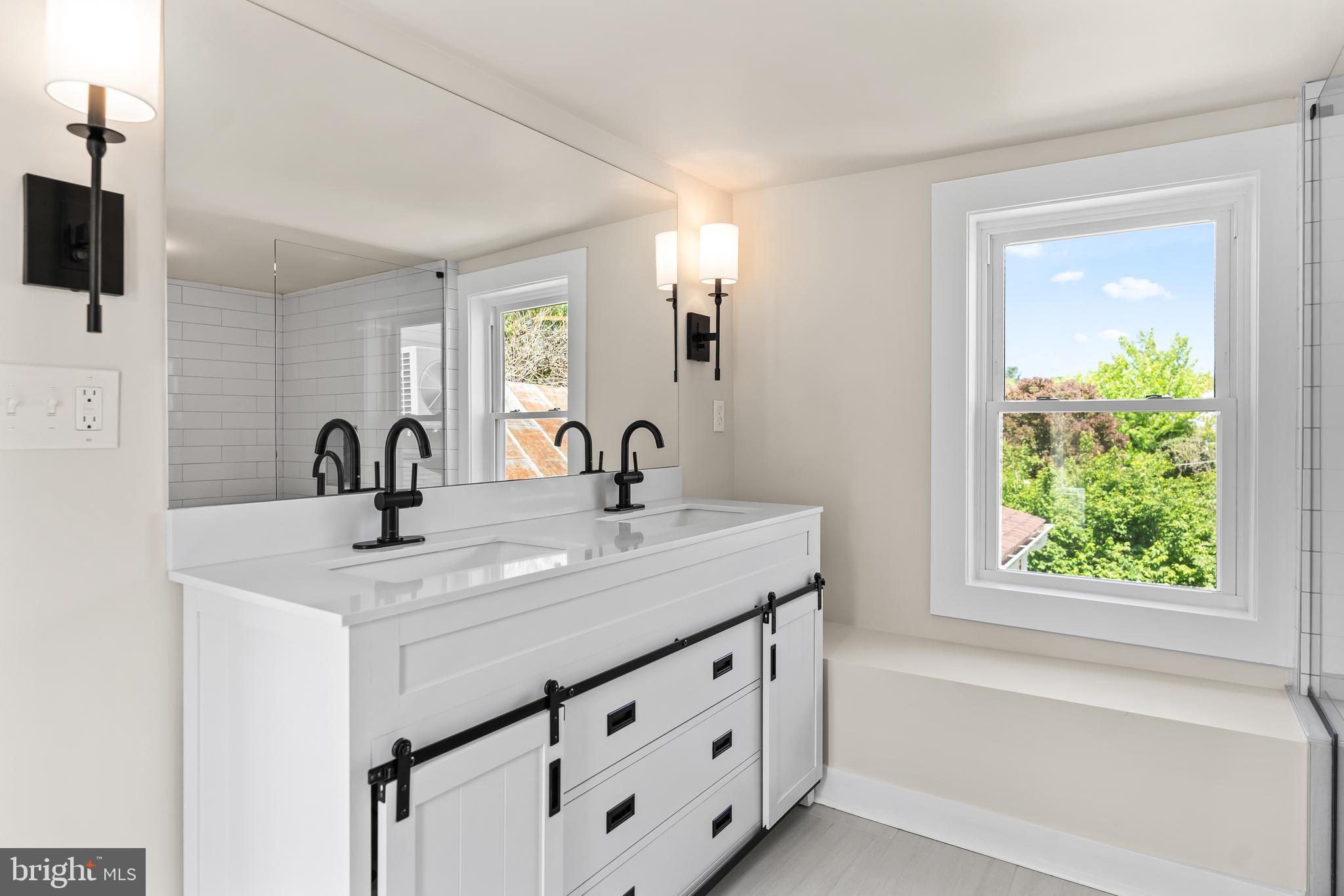 SHARPSBURG - Residential
