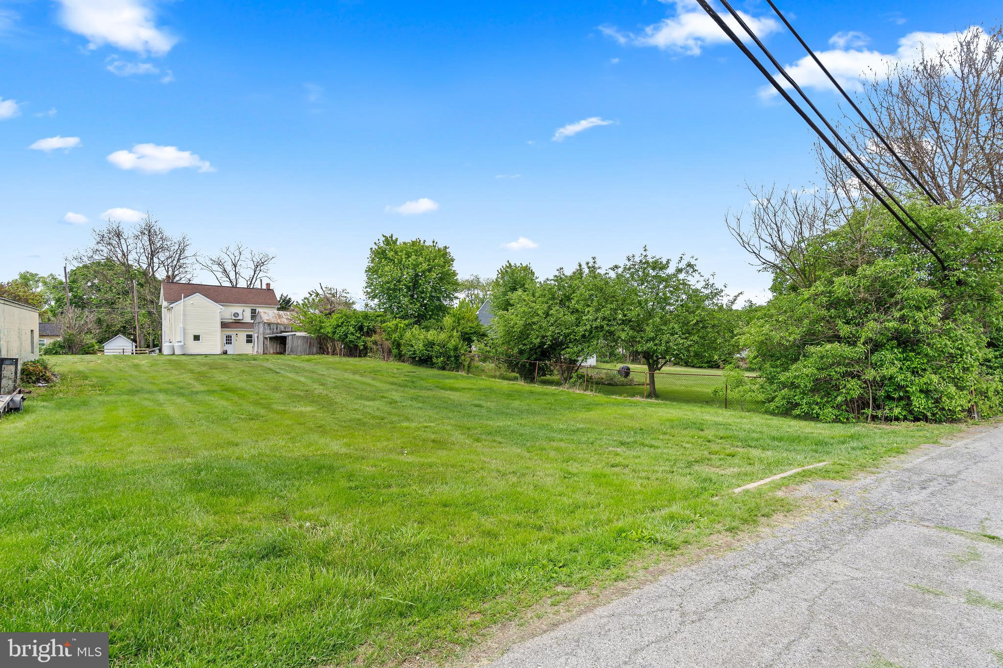 SHARPSBURG - Residential