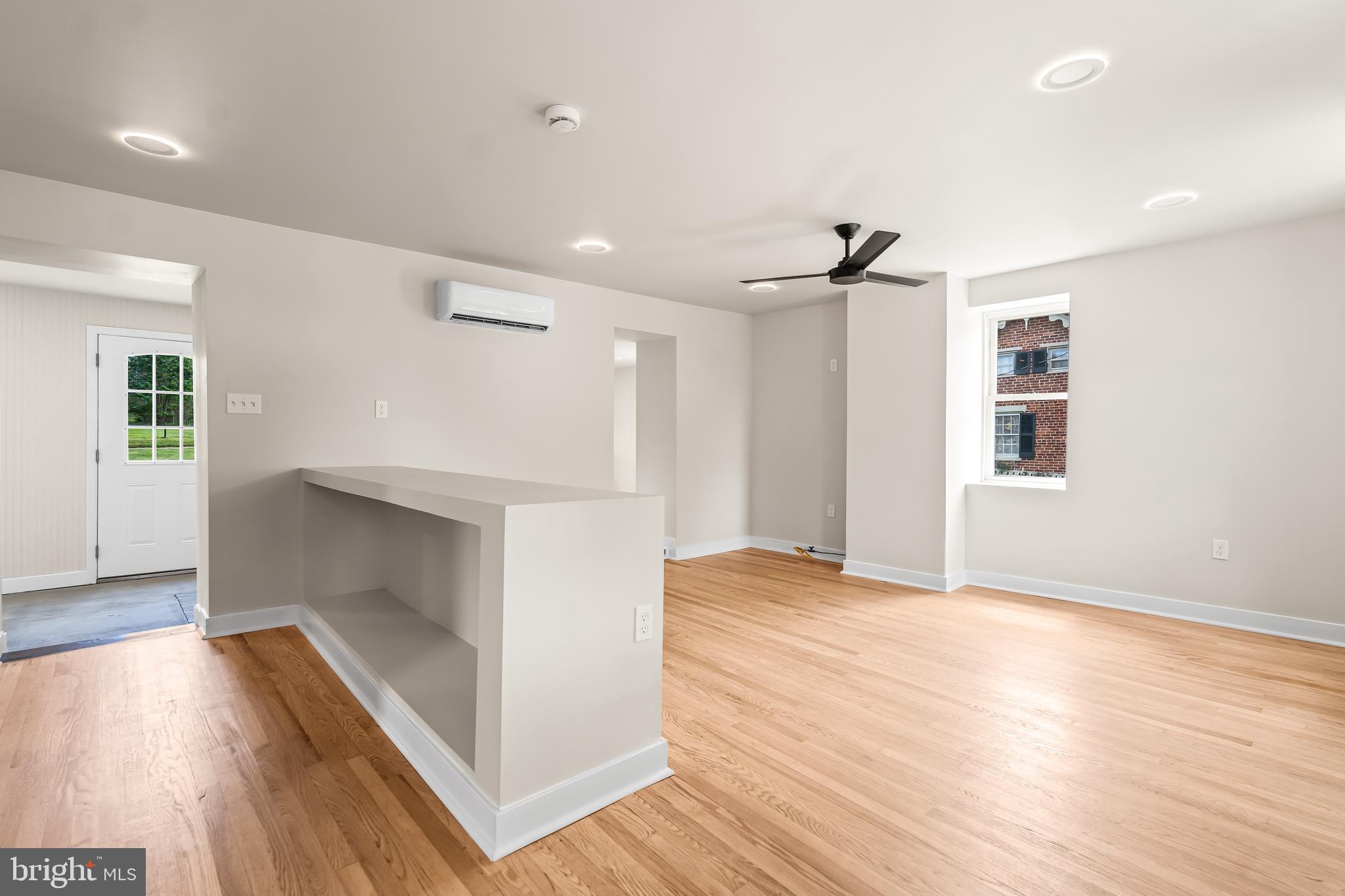SHARPSBURG - Residential
