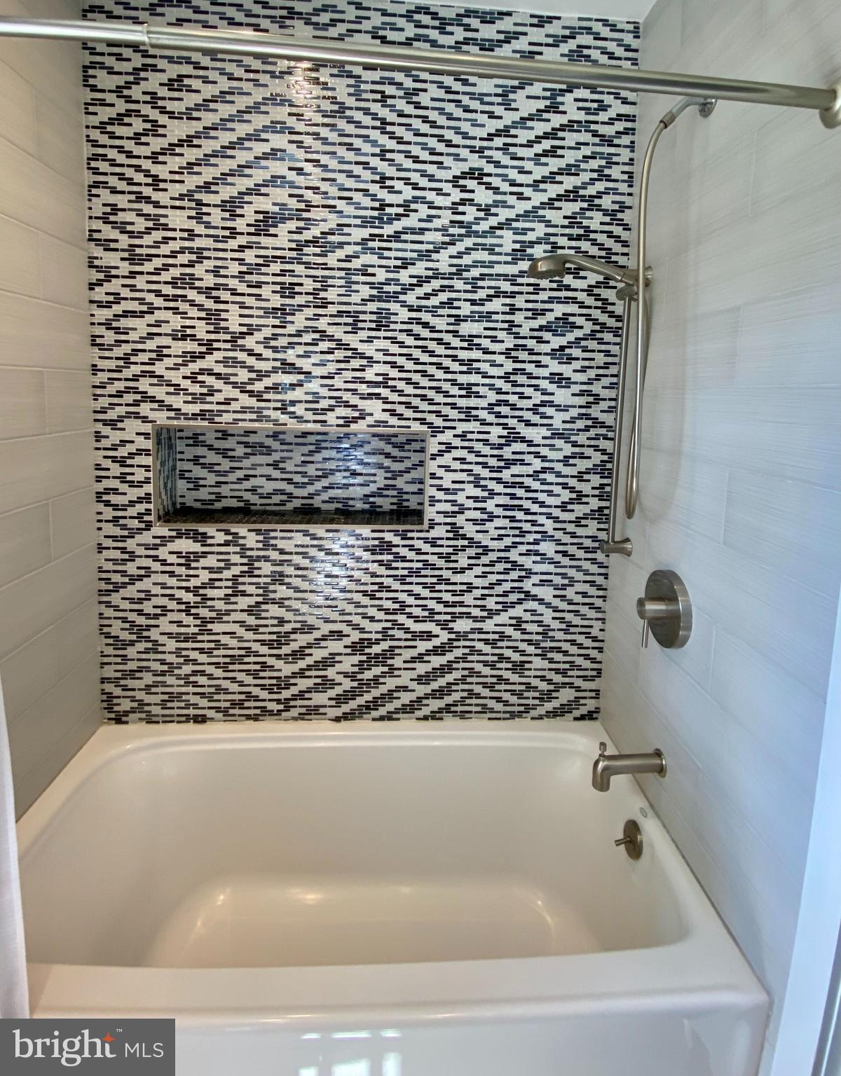 BRADLEY HILLS - Residential