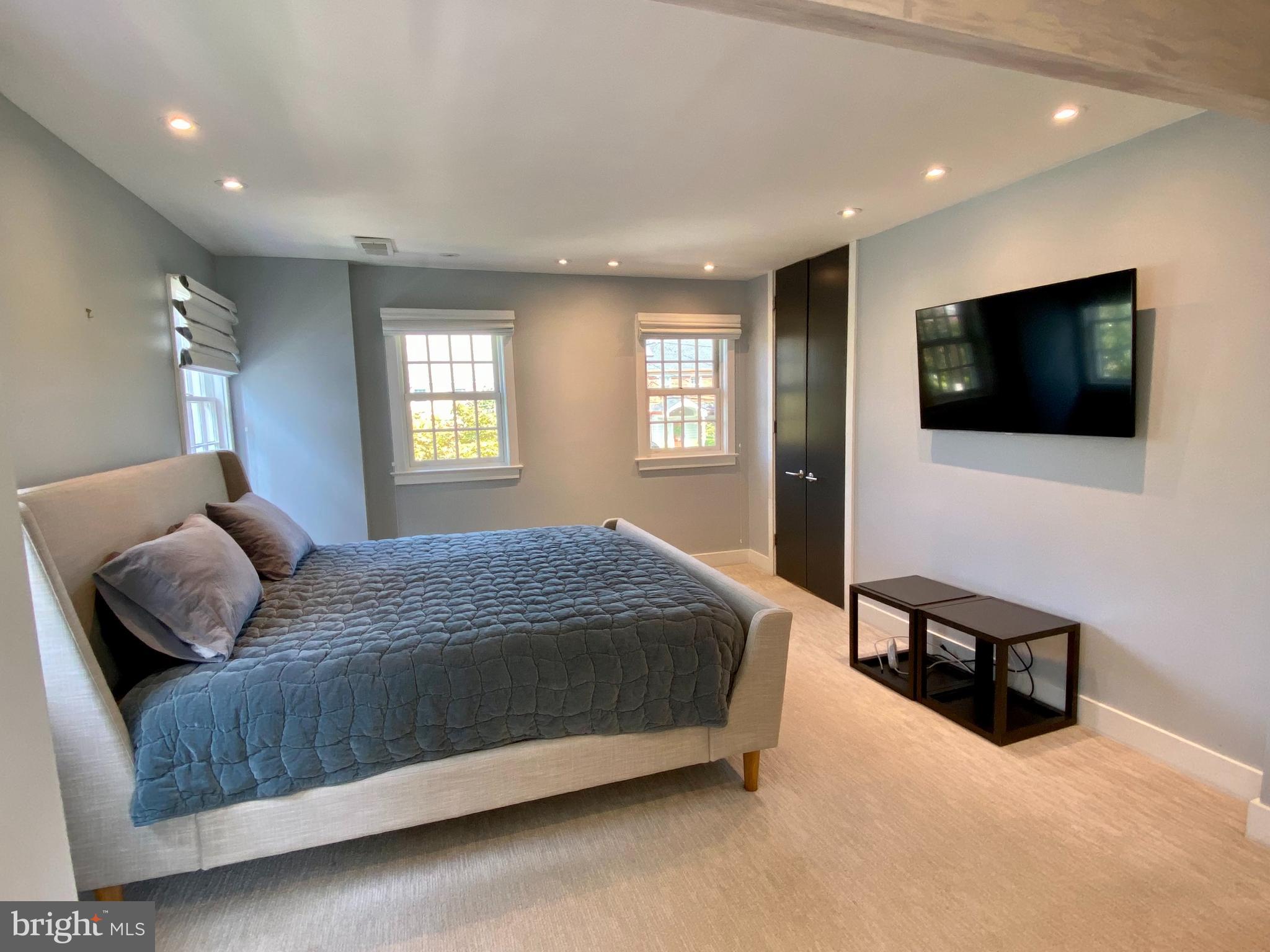 BRADLEY HILLS - Residential