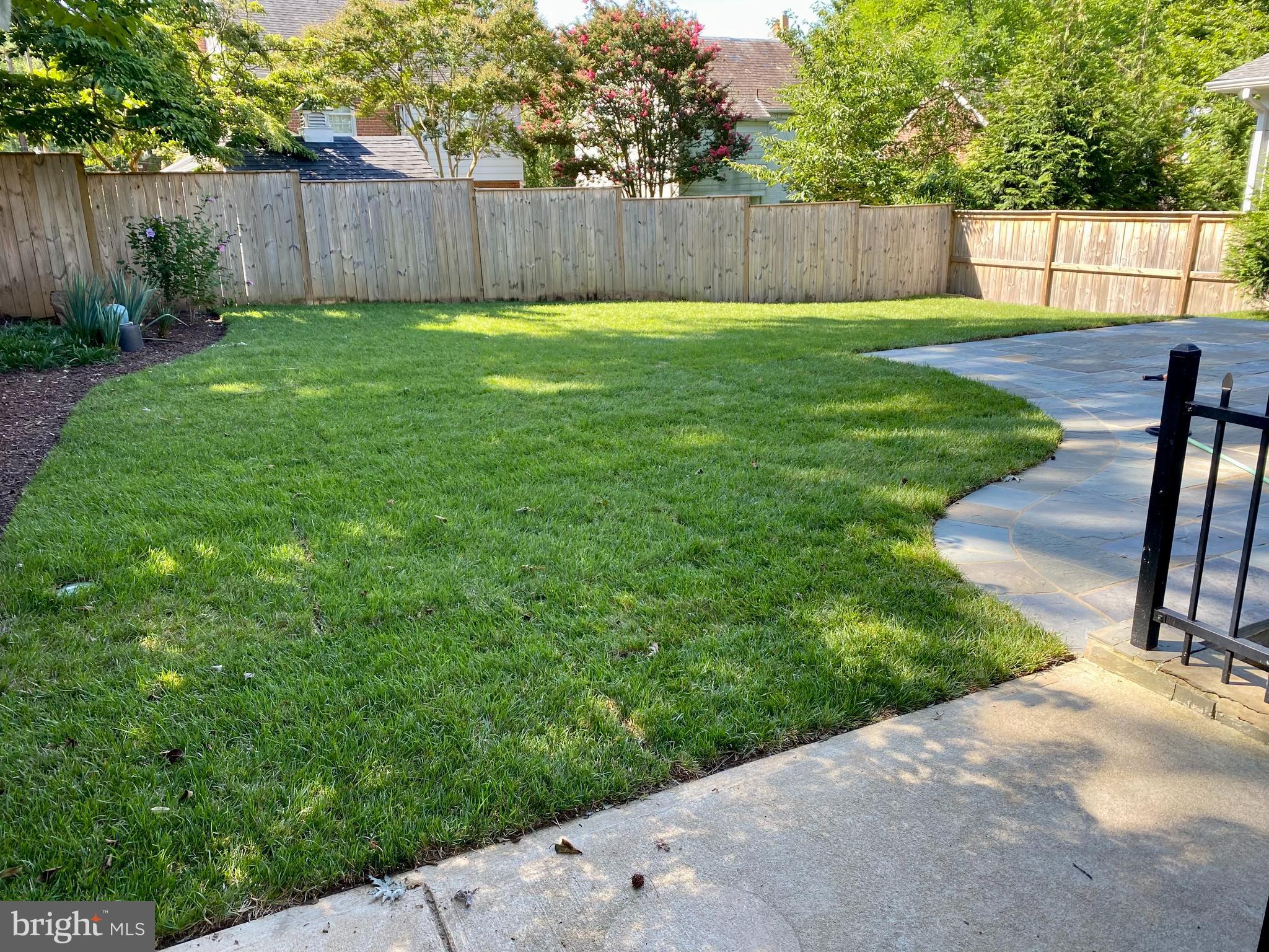 BRADLEY HILLS - Residential