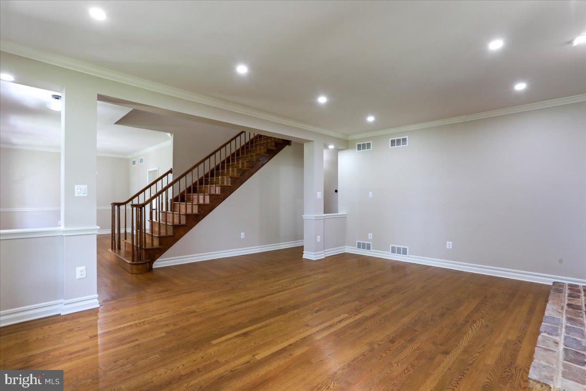 VALLEY HEIGHTS - Residential